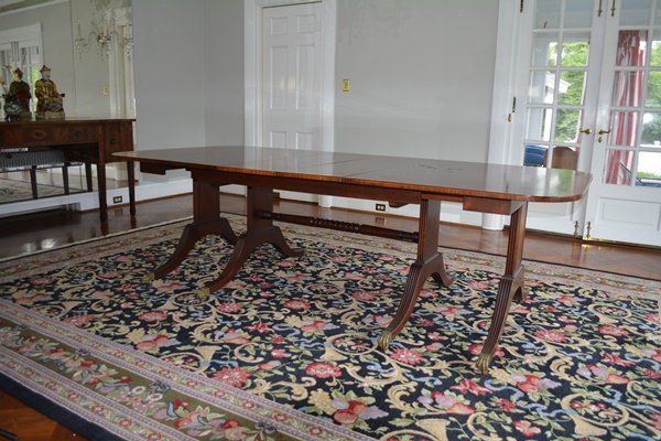 Vintage Duncan Phyfe Style Dining Room Table