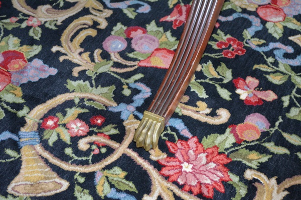 Vintage Duncan Phyfe Style Dining Room Table