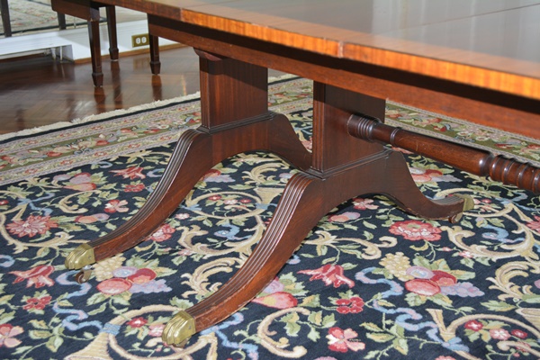 Vintage Duncan Phyfe Style Dining Room Table