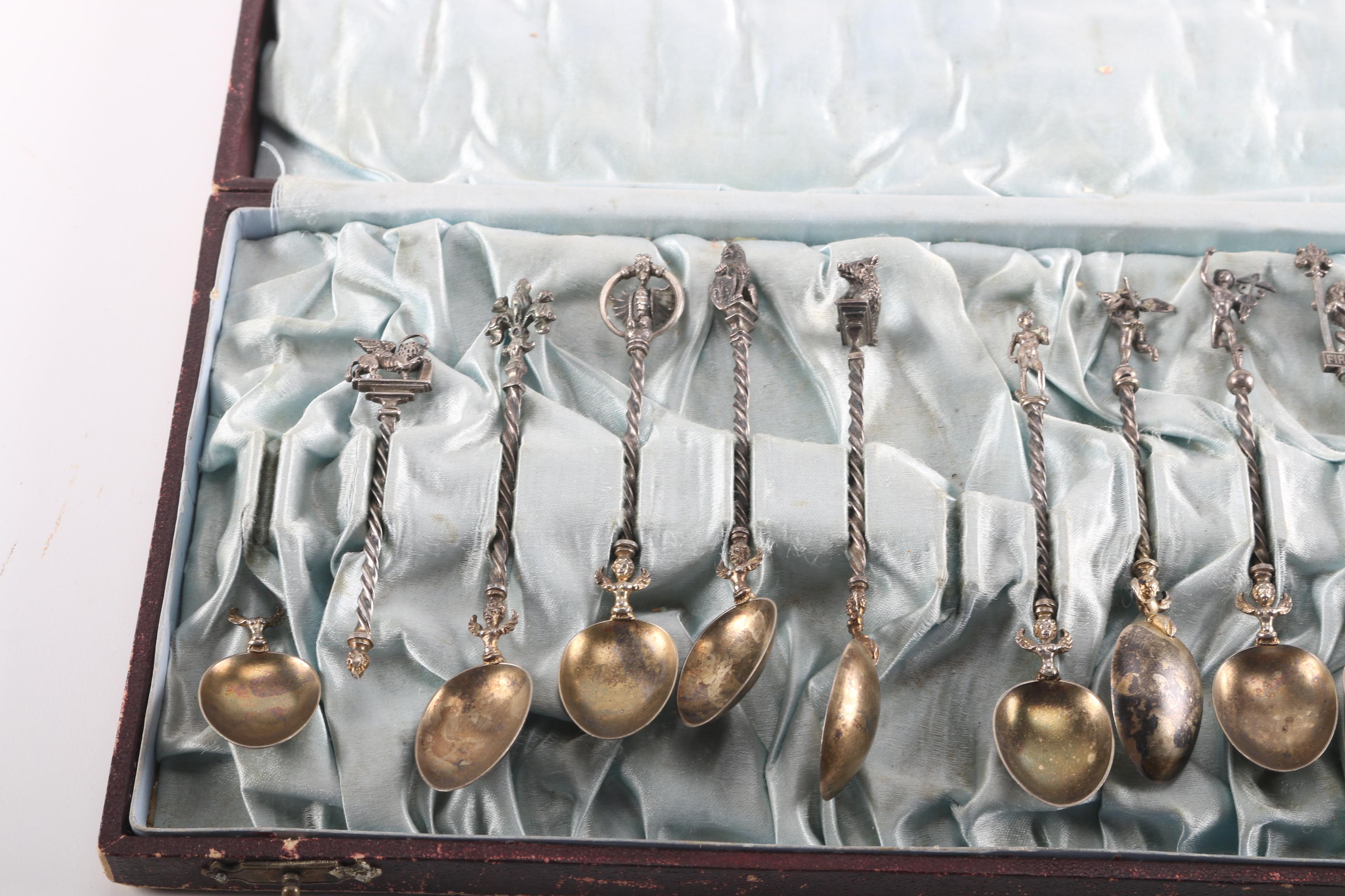 Italian 800 Silver Demitasse Spoons in a Presentation Case