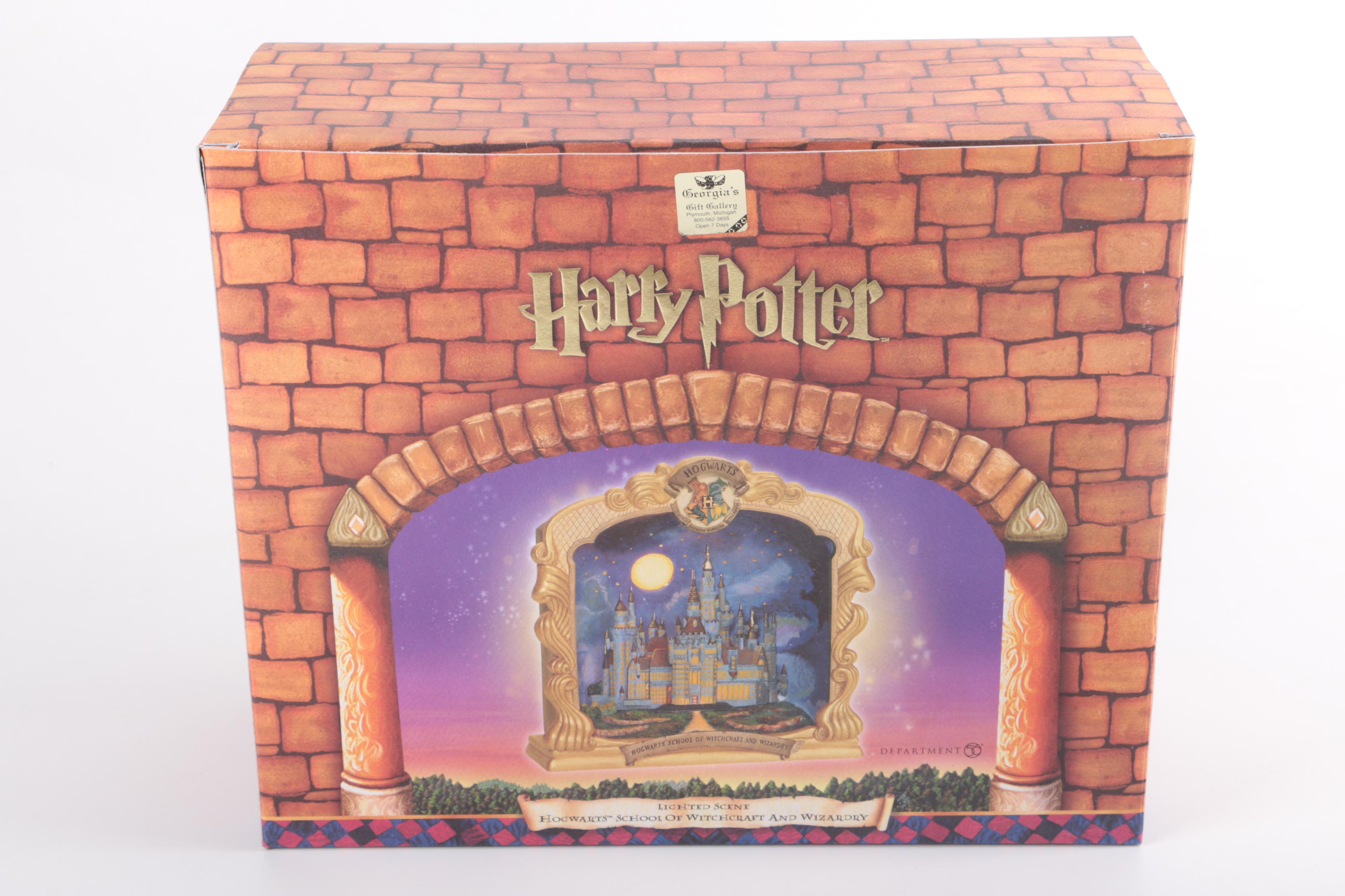 "Harry Potter" Department 56 Décor and Bachmann Train Set