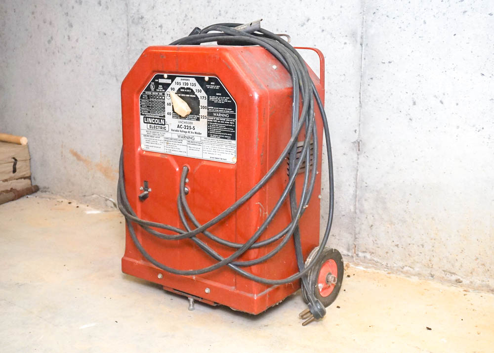 Lincoln Electric Variable Voltage AC Arc Welder