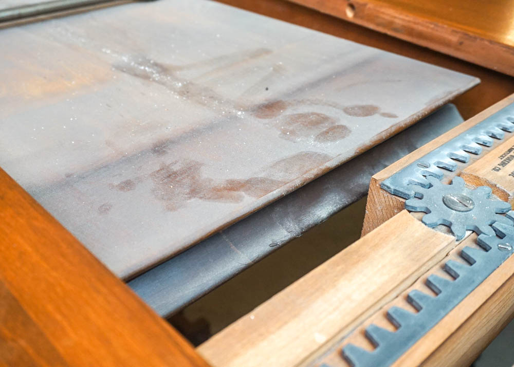 Vintage Drop Leaf Gate Leg Table