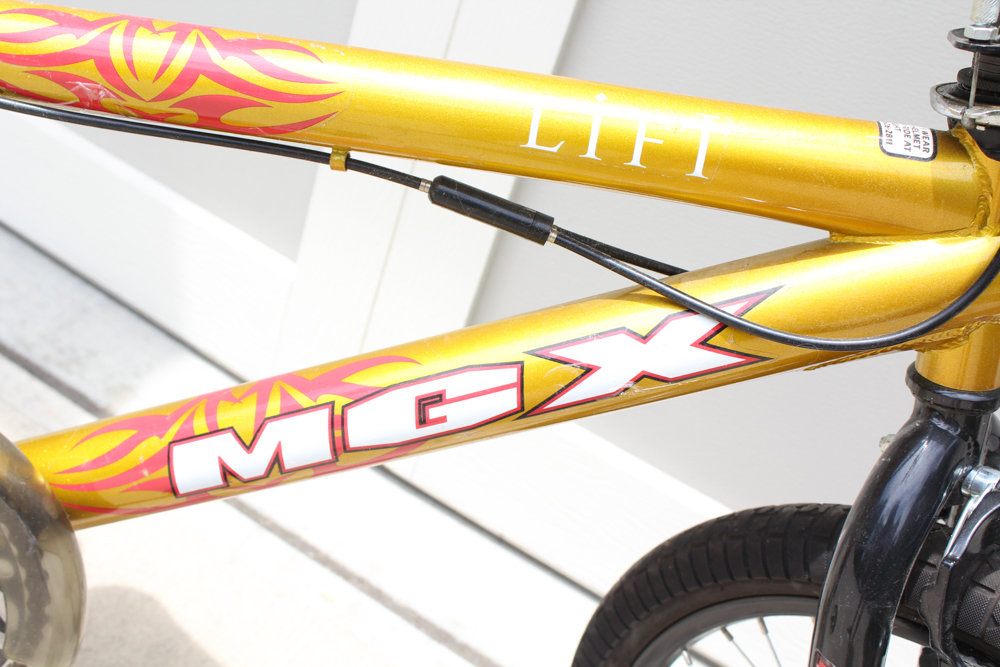 Mongoose MGX "Lift" Bicycle