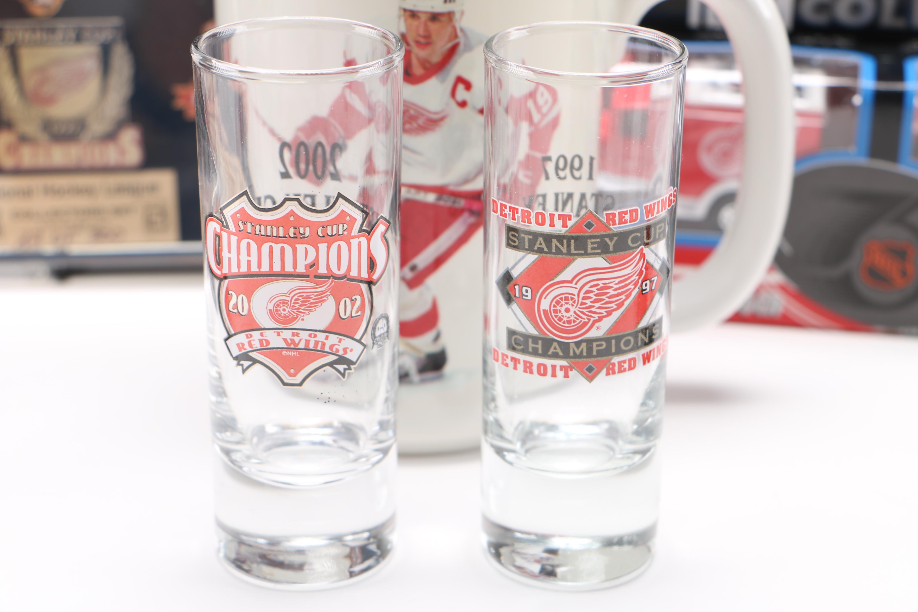 Assorted Detroit Red Wings Hockey Memorabilia