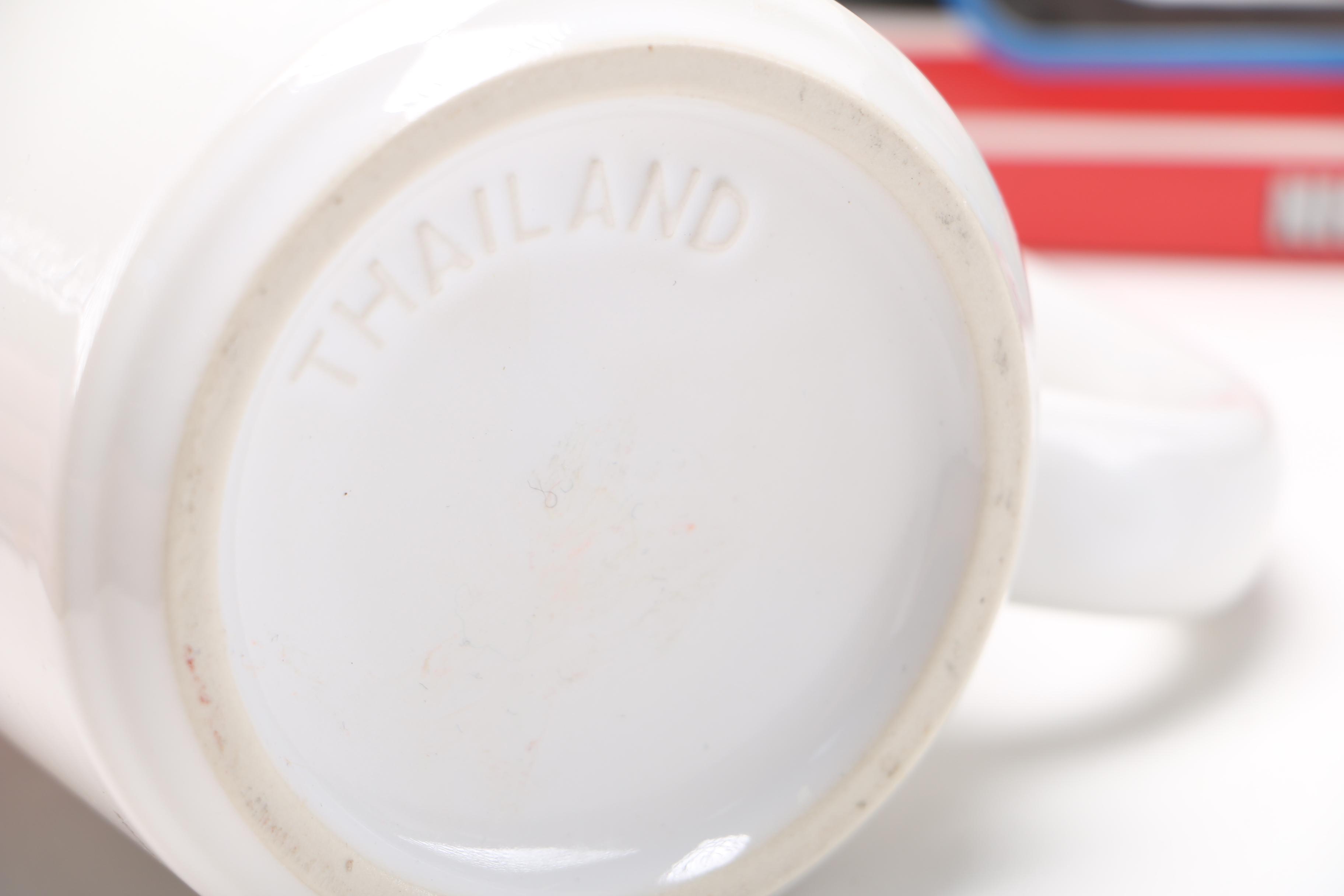 Assorted Detroit Red Wings Hockey Memorabilia