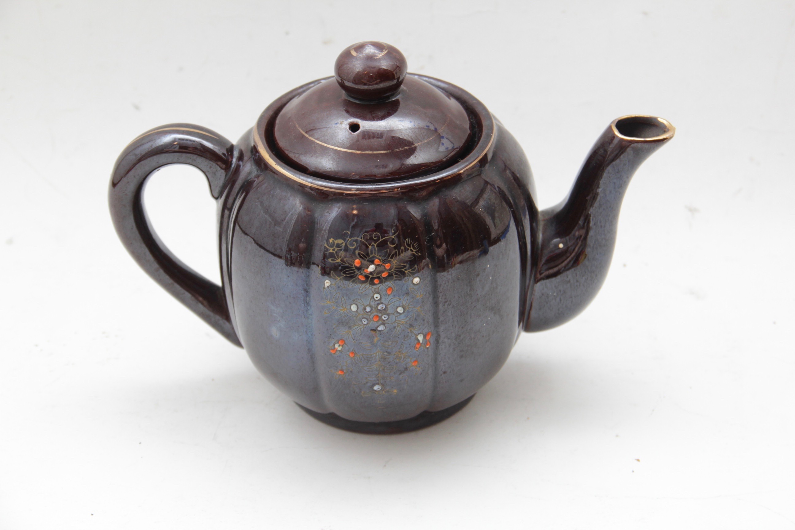 Brown Betty Style Moriage Japanese Teapot