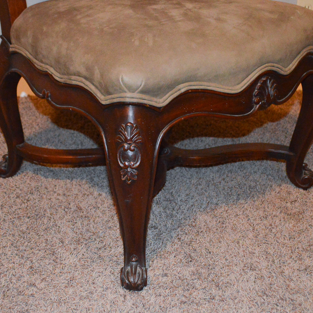 Vintage Queen Anne Style Chair