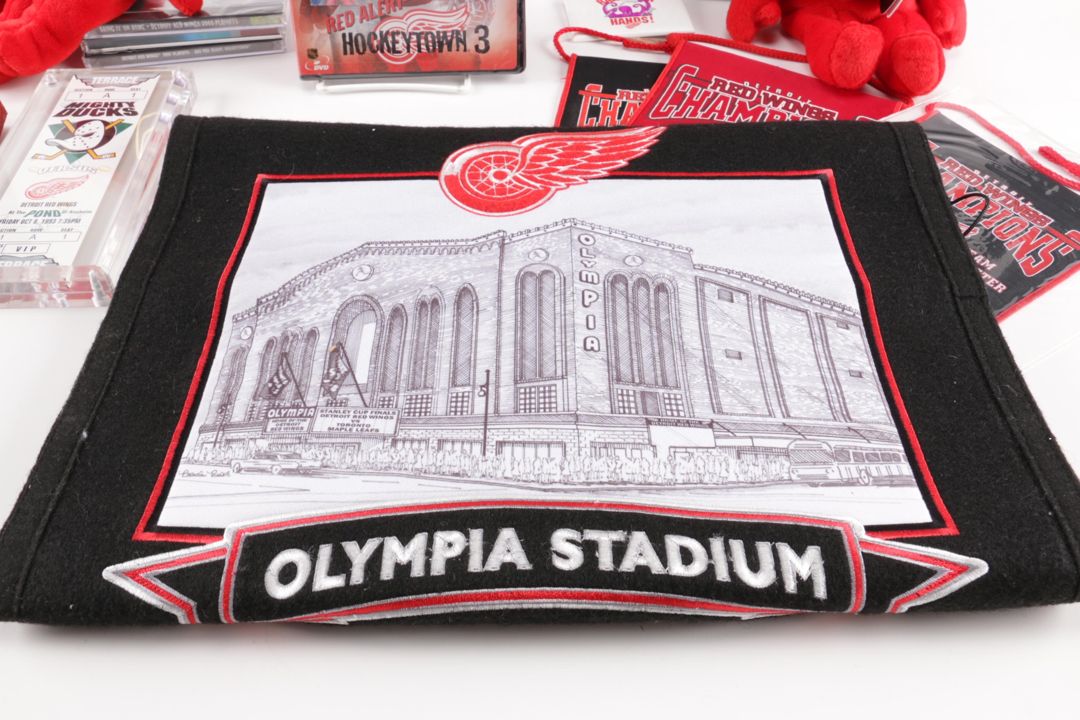 Detroit Red Wings Memorabilia