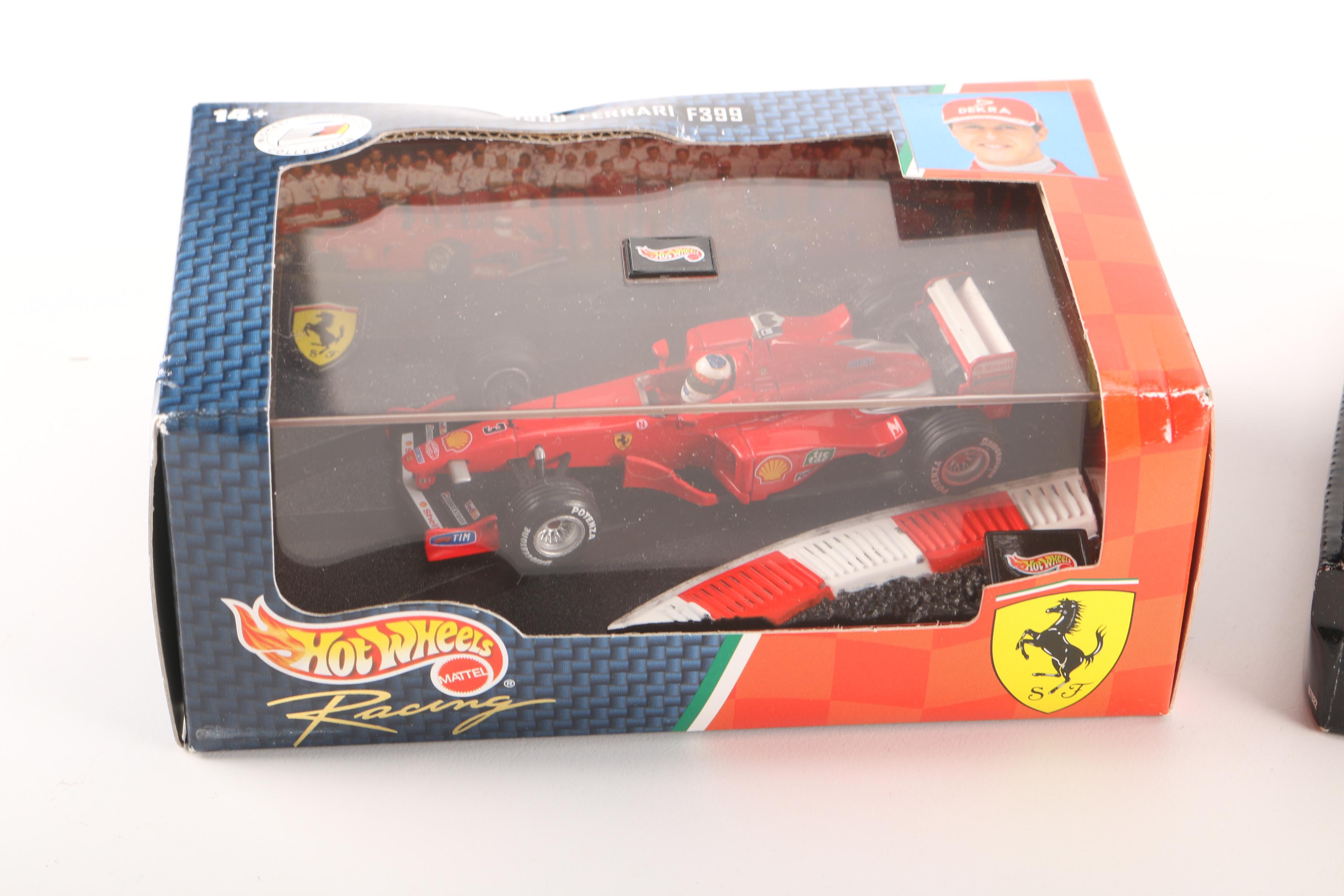 Hot Wheels Formula 1 Car Collection Including a 1:24 Scale Renault