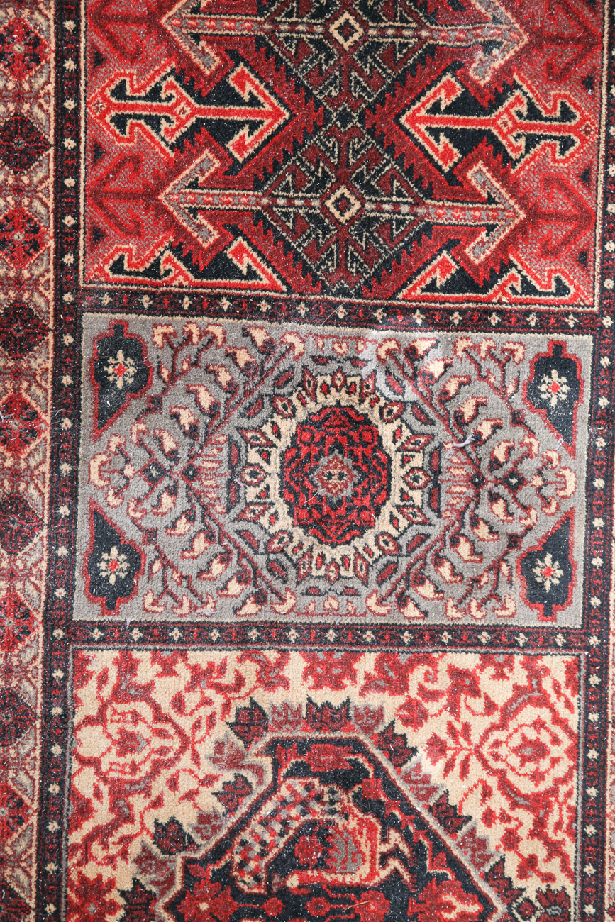 Machine Woven Bakhtiari-Style Area Rug