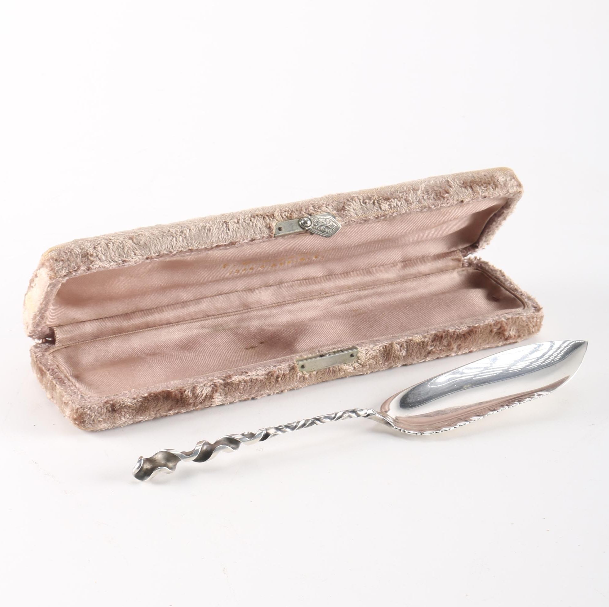 Whiting Manufacturing Co. "Double Twist" Sterling Server