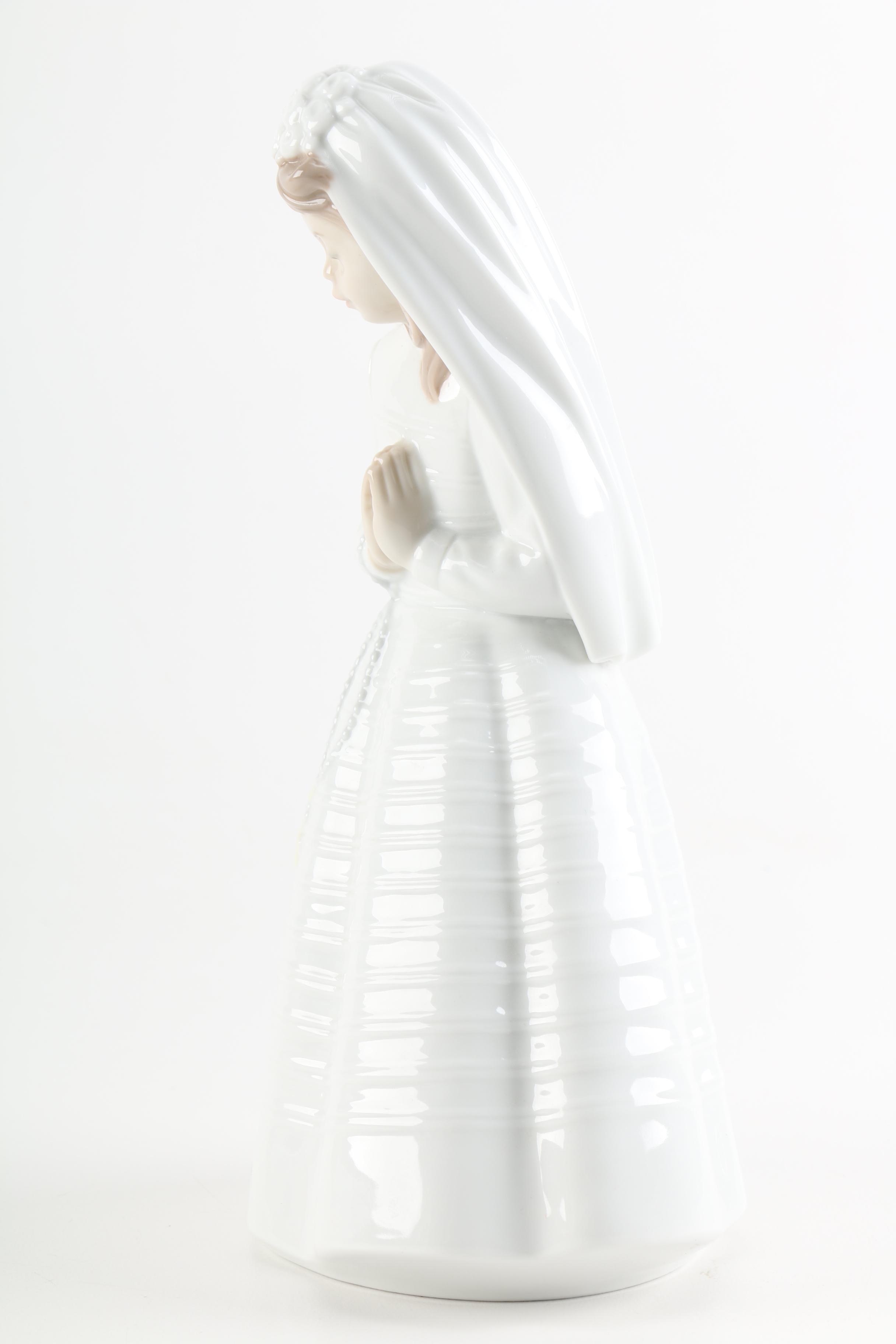 Lladró Nao "Girl Praying" Figurine