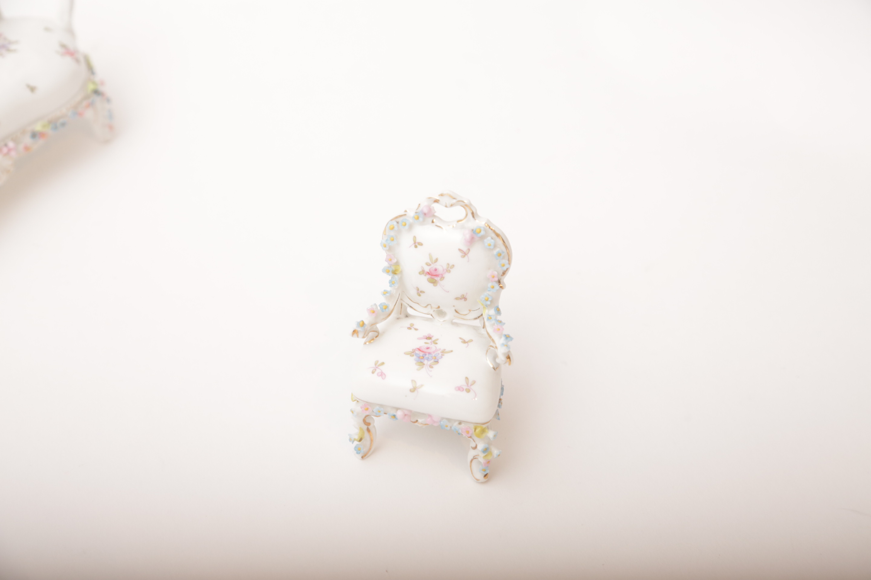 Floral Embellished Miniature Doll Parlor Set