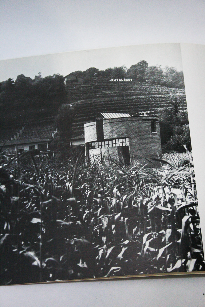 Mario Botta's  "la casa rotonda" and Miles Van Der Rohe "The Museum of Modern Art"