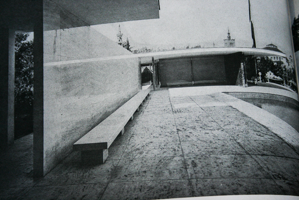 Mario Botta's  "la casa rotonda" and Miles Van Der Rohe "The Museum of Modern Art"