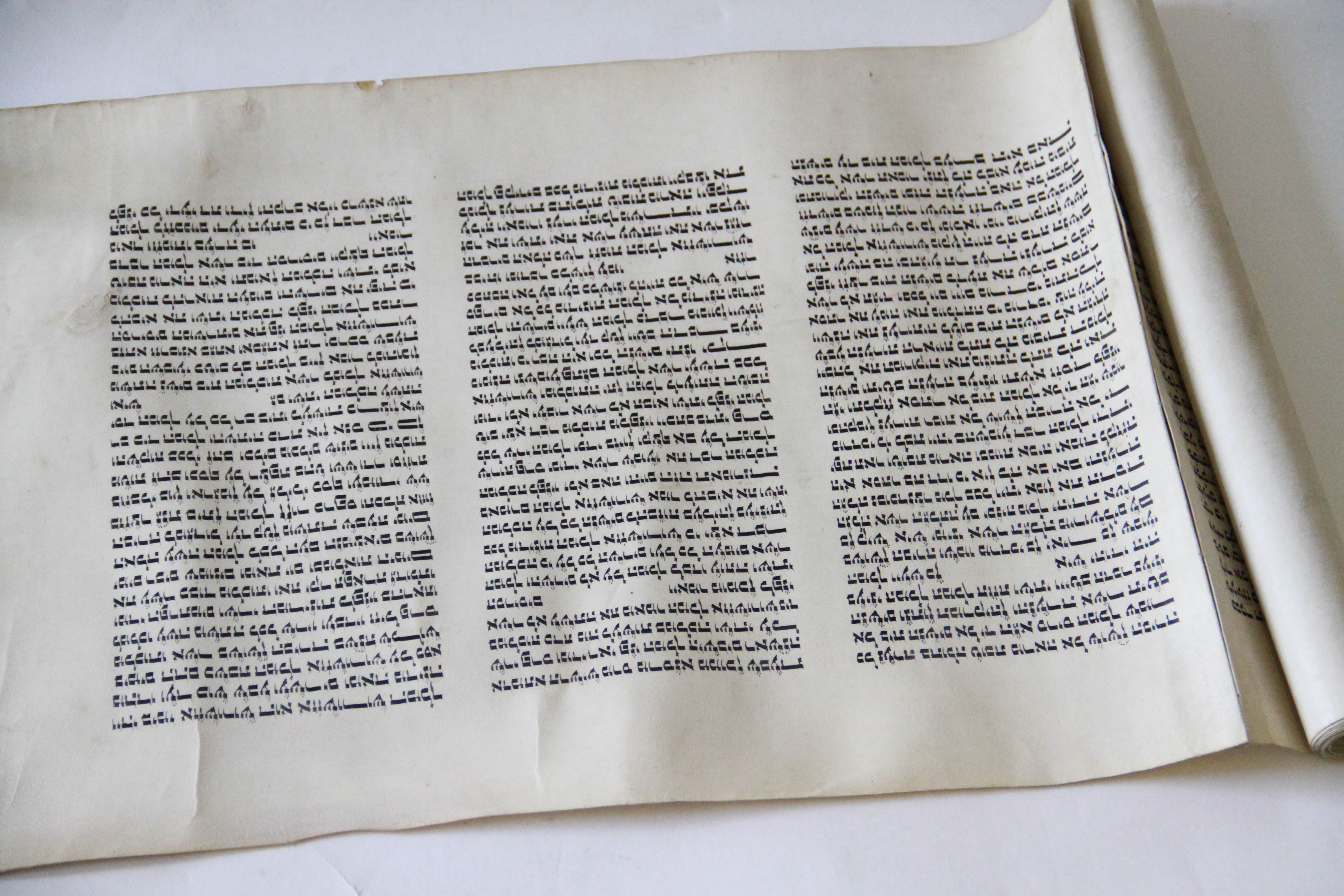 Assorted Vintage Judaica Items