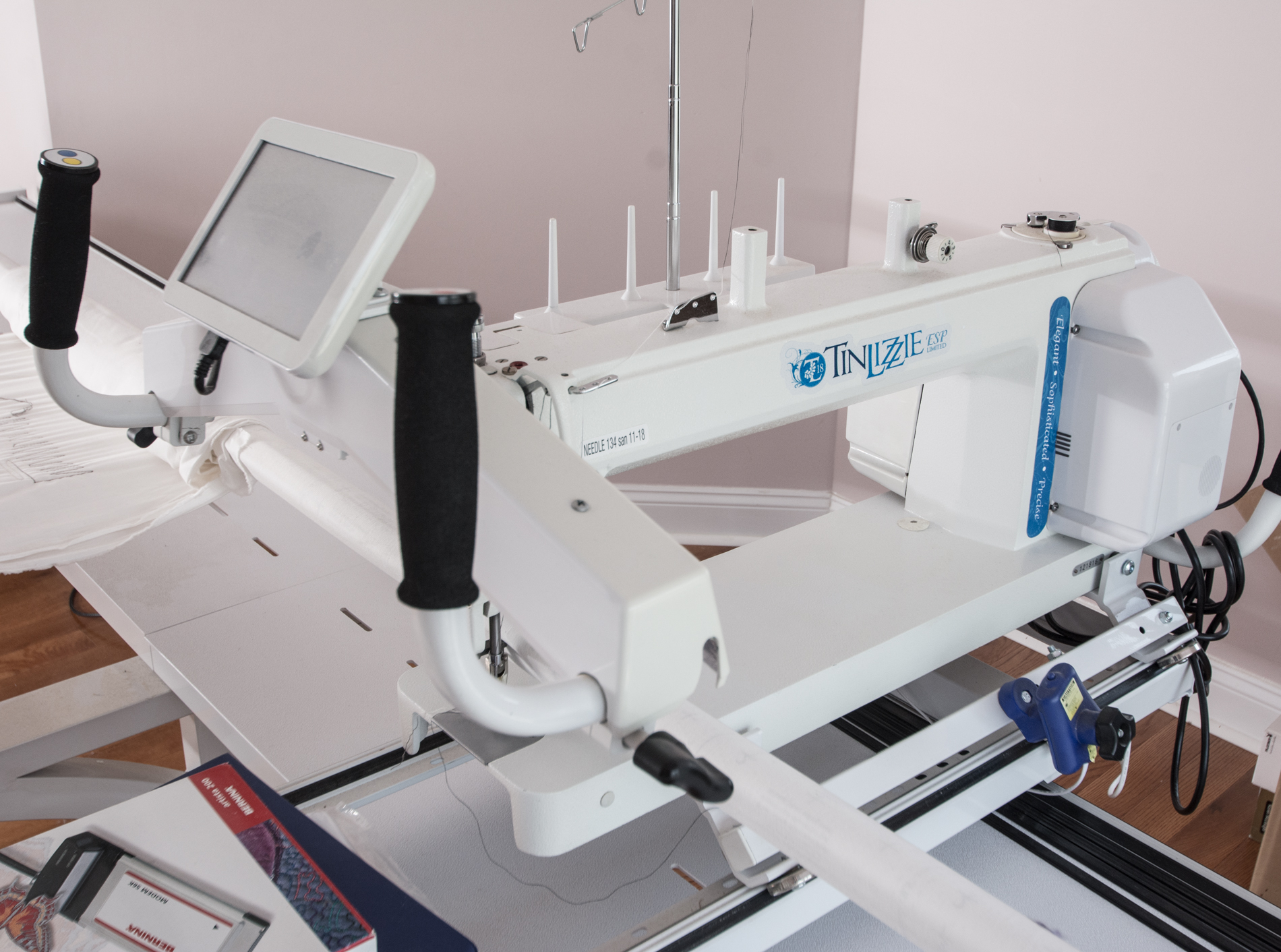 TinLizzie 18 Limited ESP Long Arm Quilter