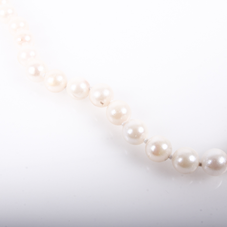 Vintage 14K Yellow Gold and Cultured Freshwater Pearl Necklace