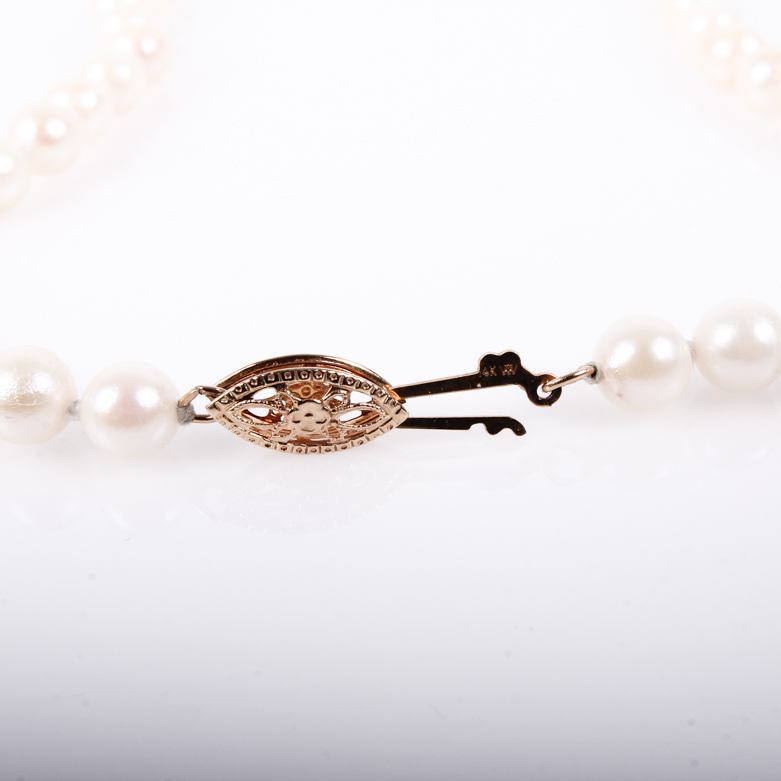 Vintage 14K Yellow Gold and Cultured Freshwater Pearl Necklace