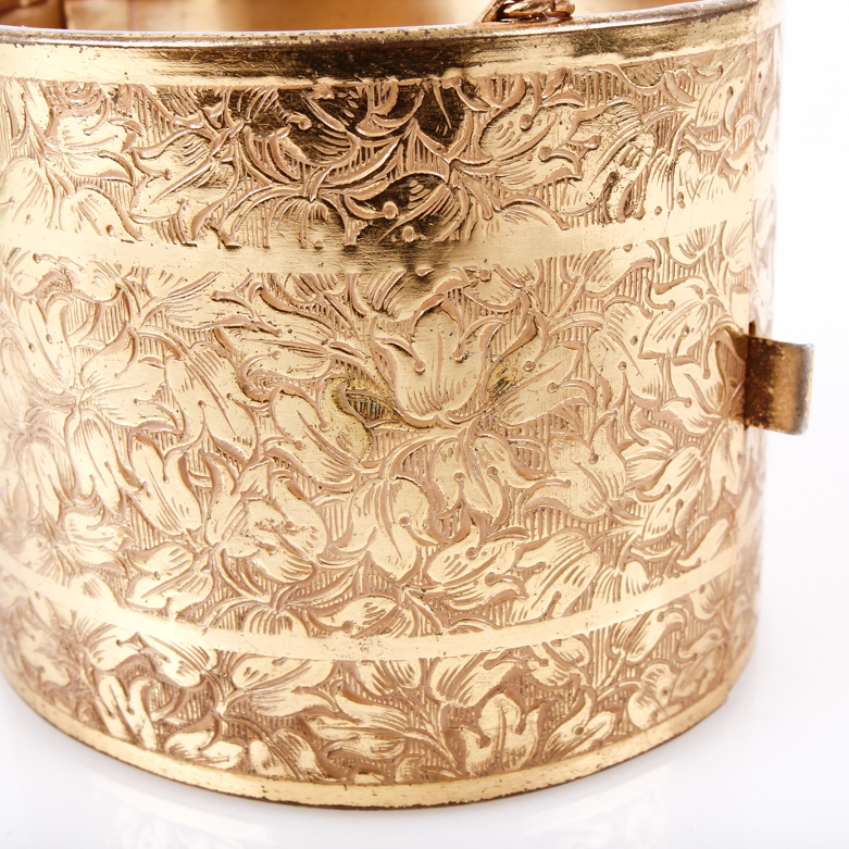 Vintage Miriam Haskell Etched Gold Plated Bangle