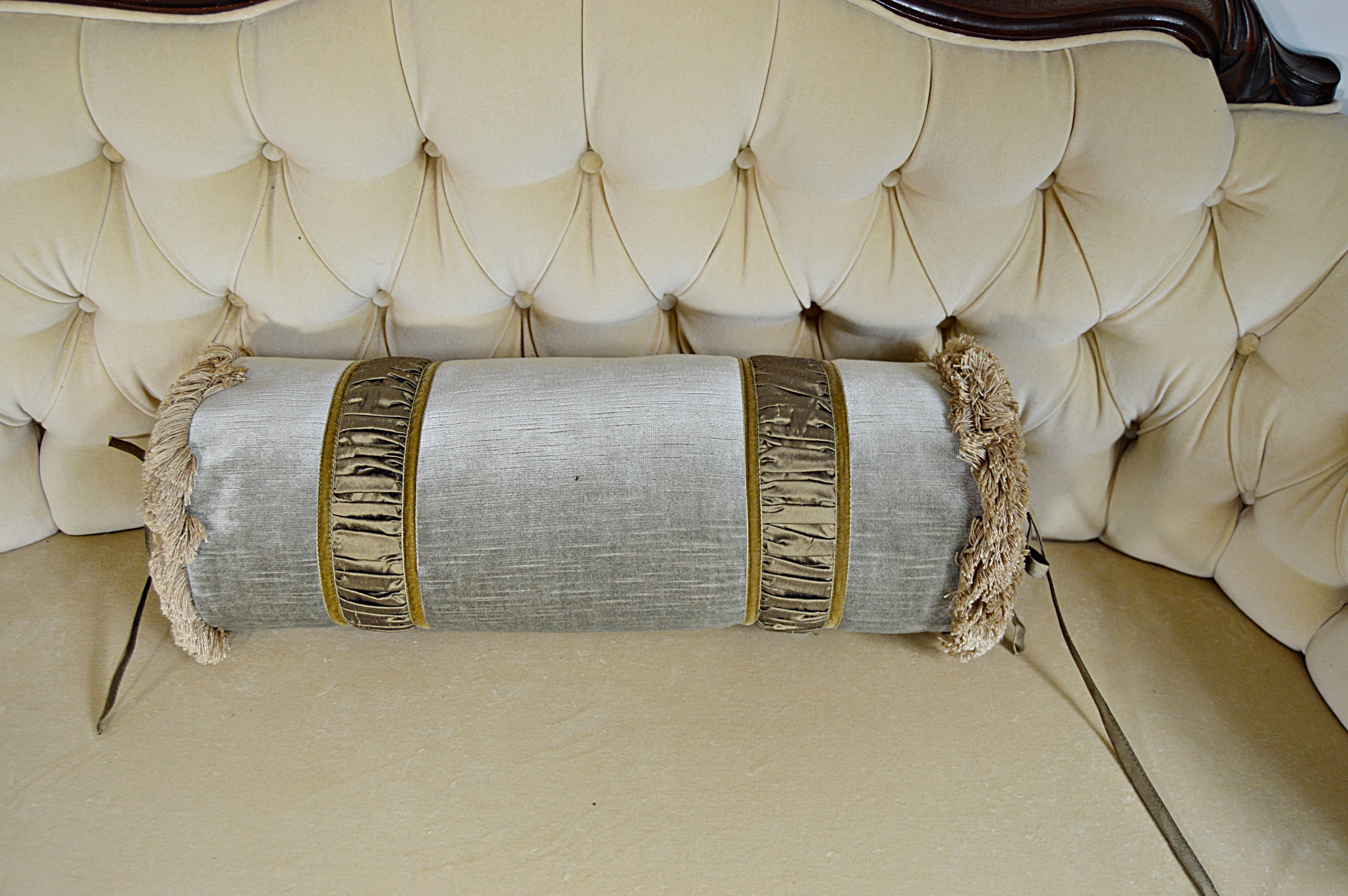 1920s French Louis XV Style Settee