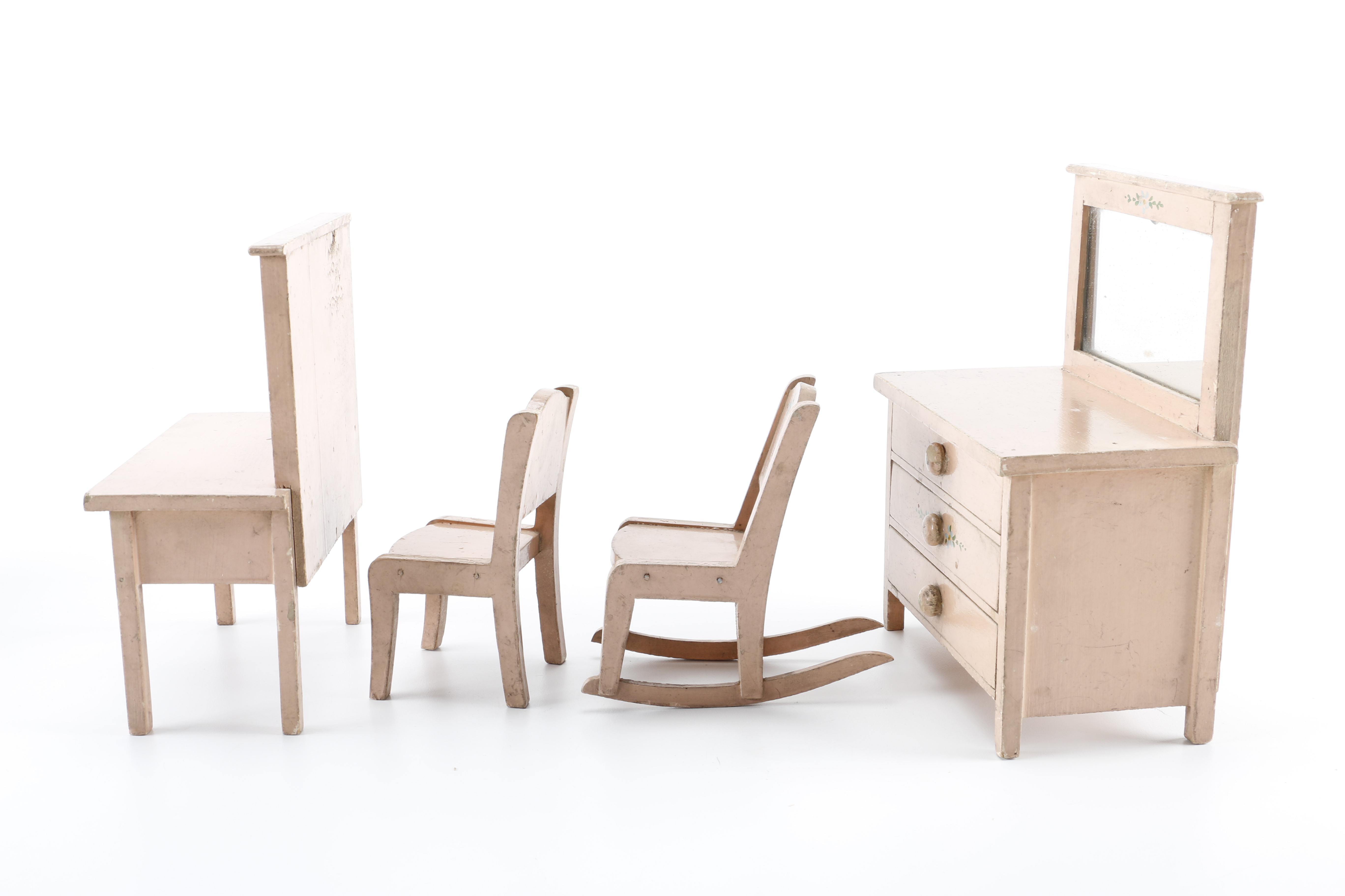 Miniature Doll Furniture and Accessories