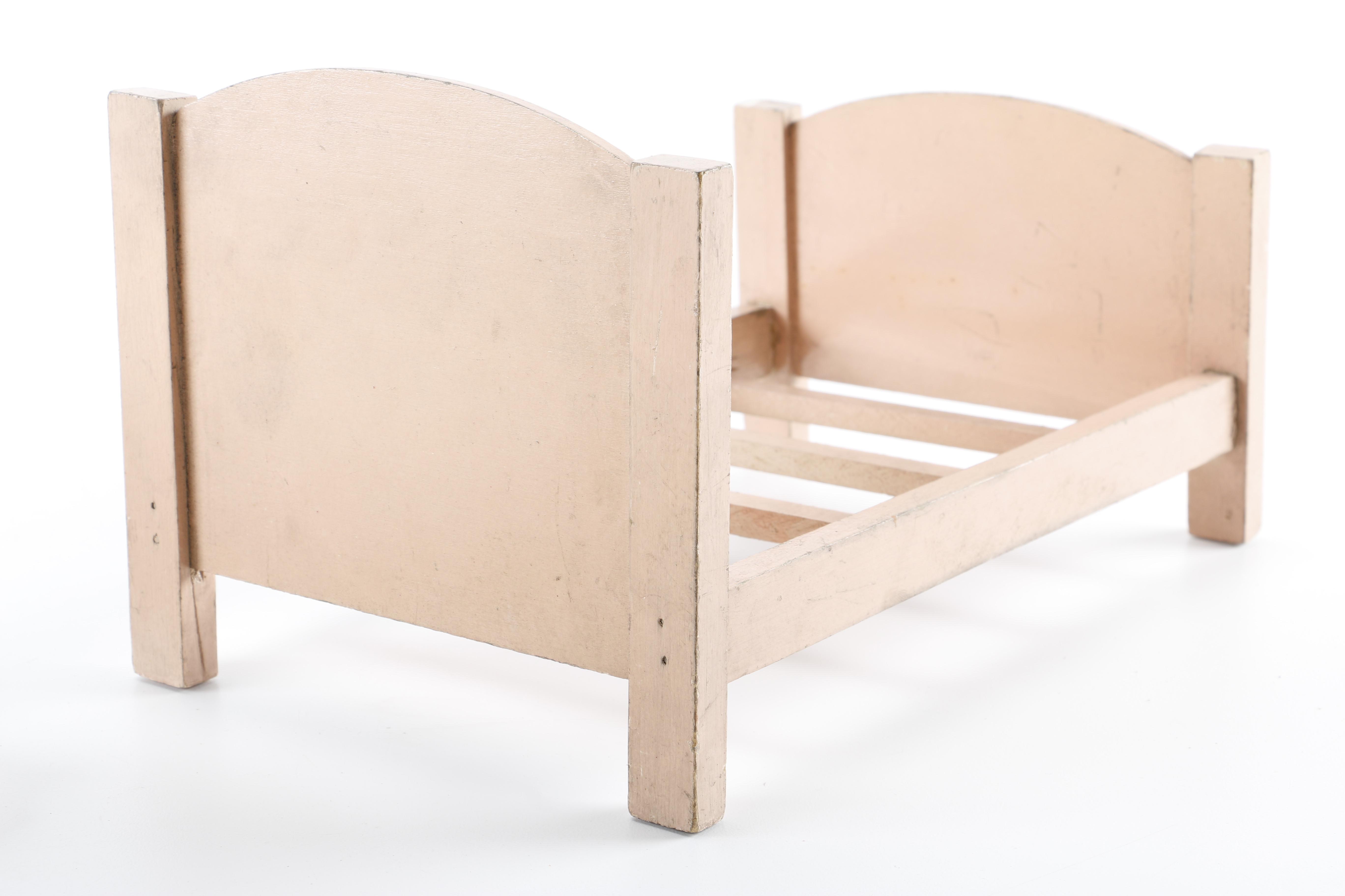 Miniature Doll Furniture and Accessories