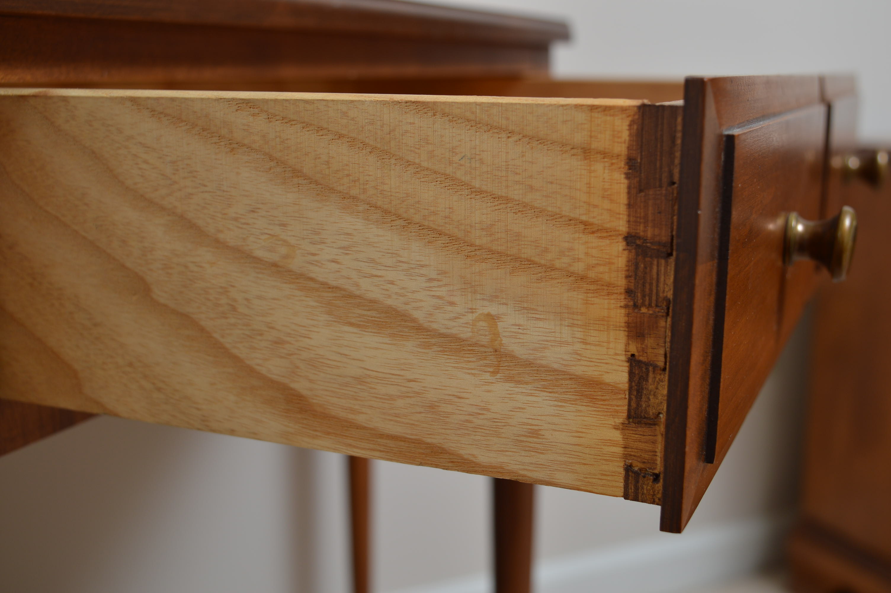 Tell City Young Republic Rock Maple Corner Console Table