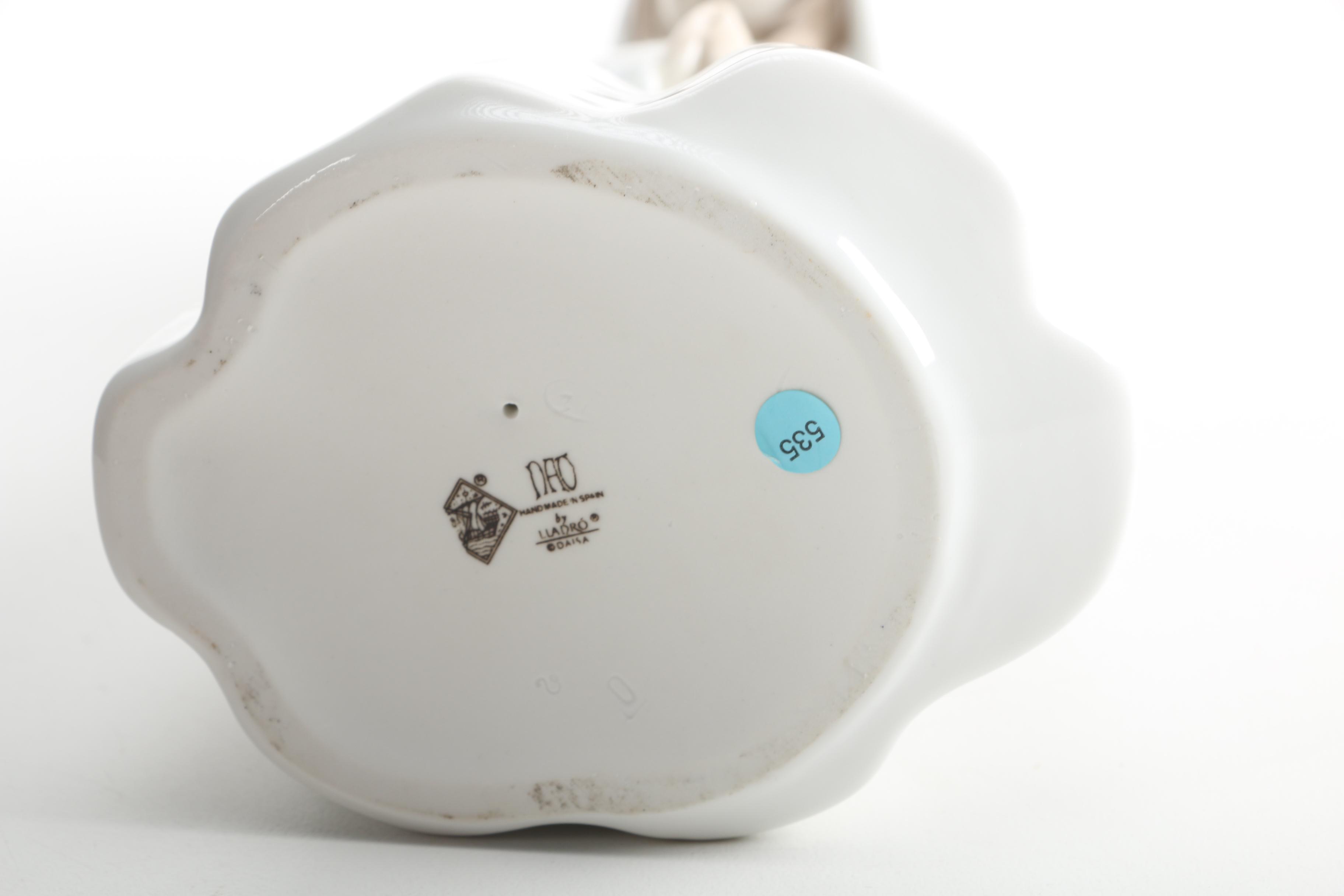 "Girl Praying" Porcelain Figurine by NAO Lladró