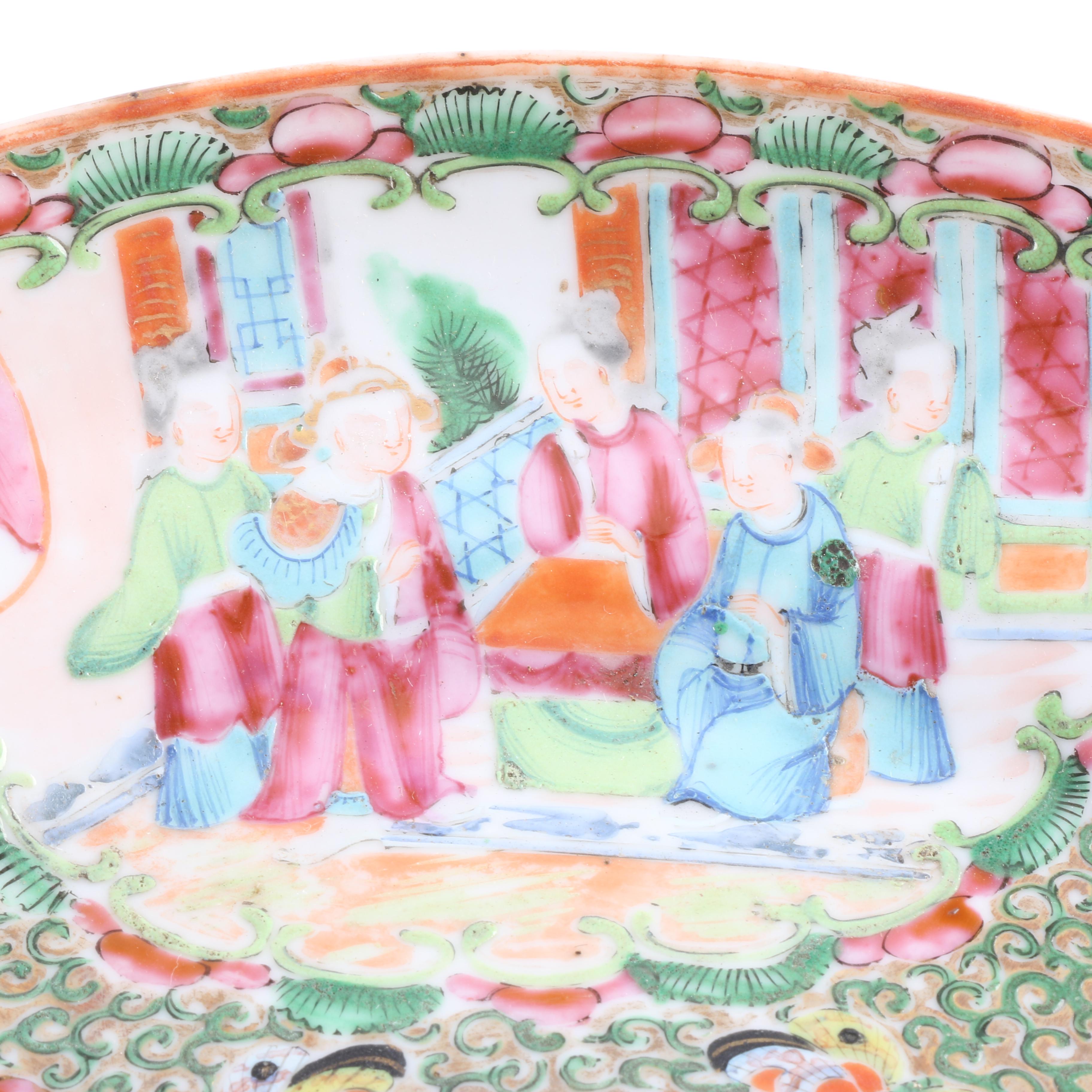 Chinese Rose Medallion Ceramic Tazza