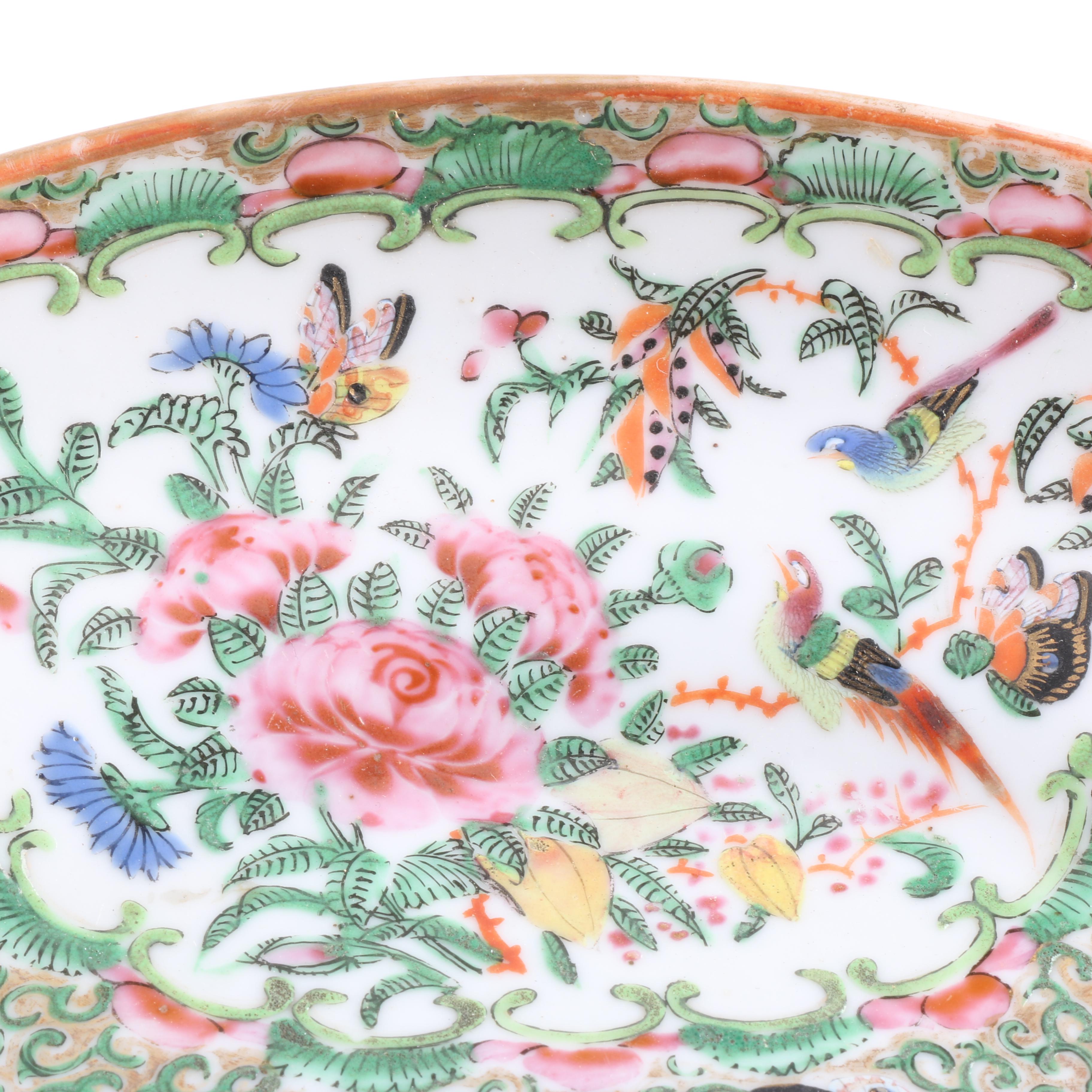 Chinese Rose Medallion Ceramic Tazza