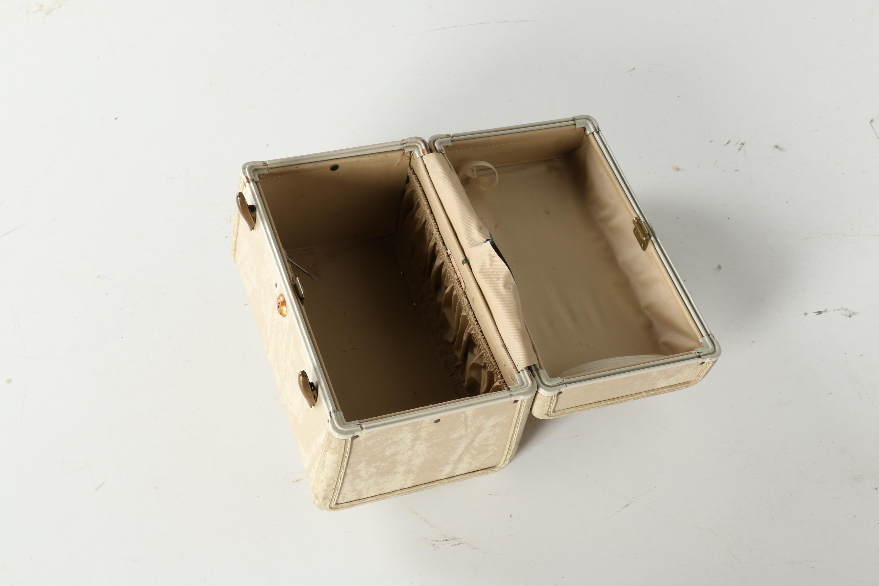 Vintage Luggage Pieces