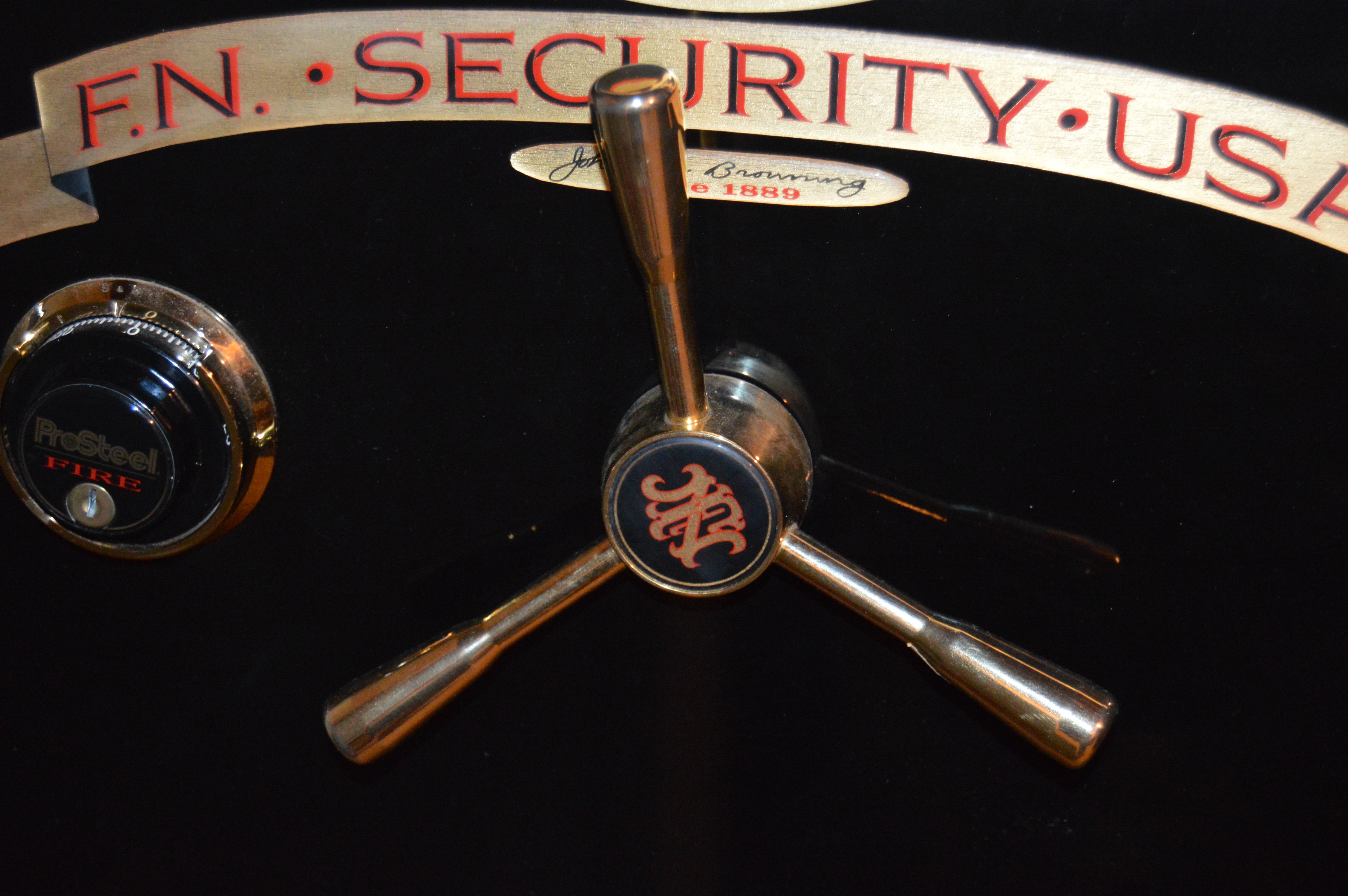 Fireproof Gun and Rifle Safe by Browning