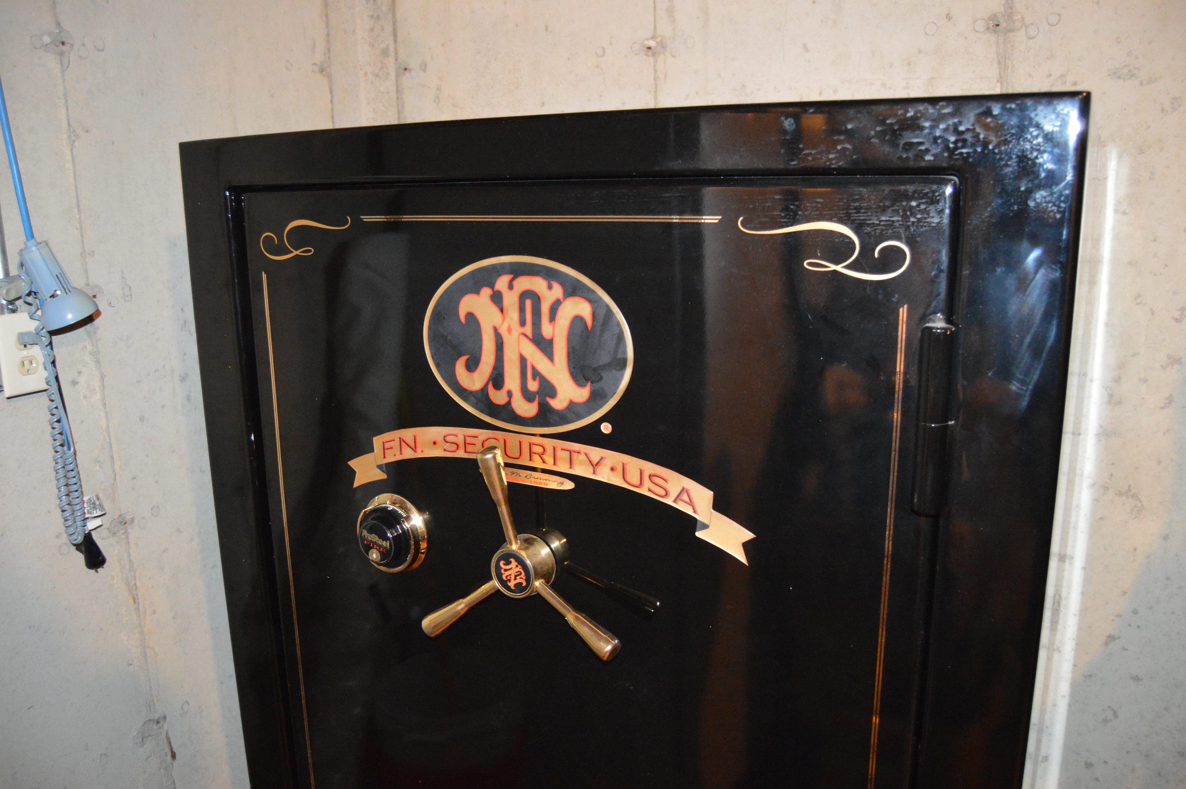Fireproof Gun and Rifle Safe by Browning