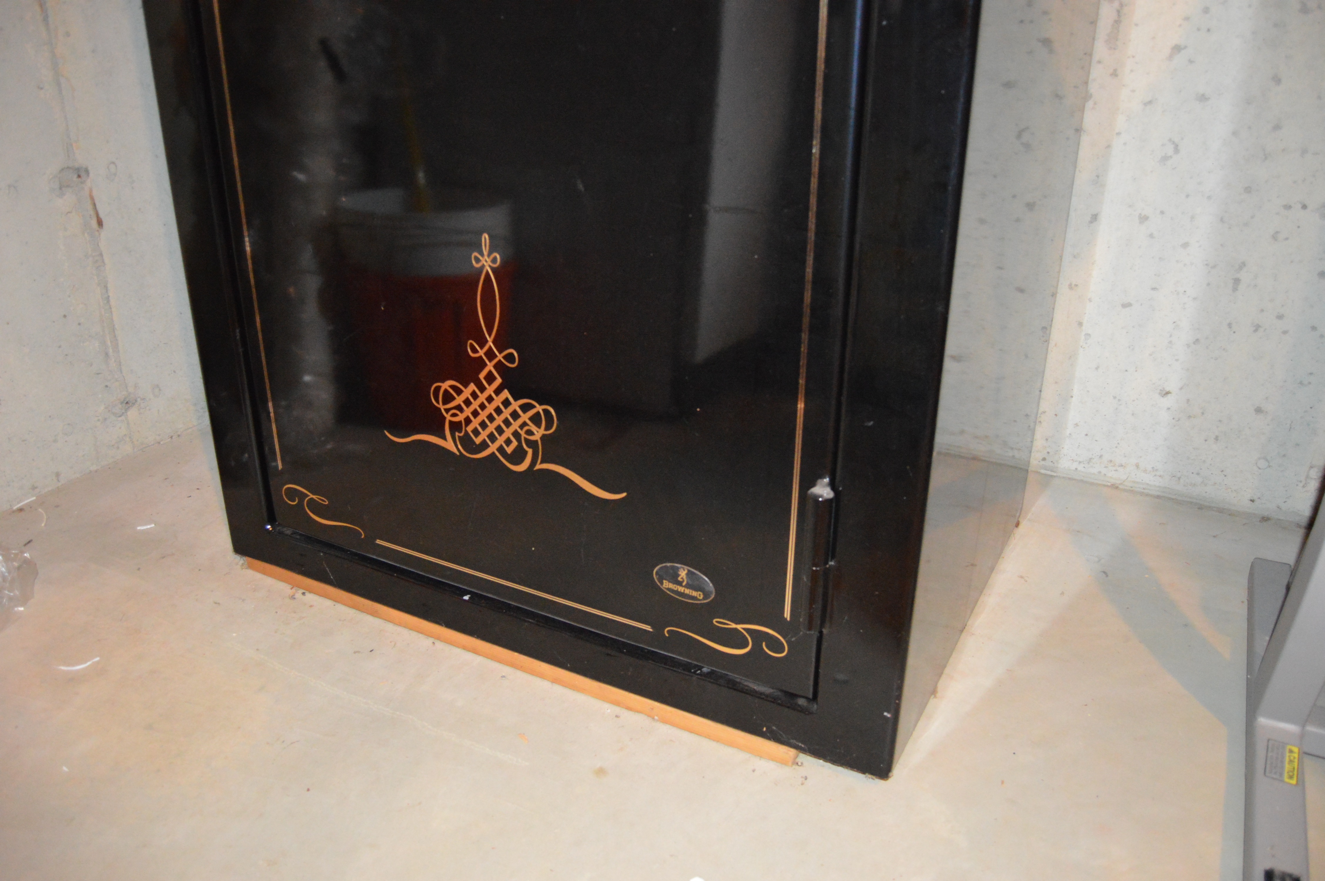 Fireproof Gun and Rifle Safe by Browning