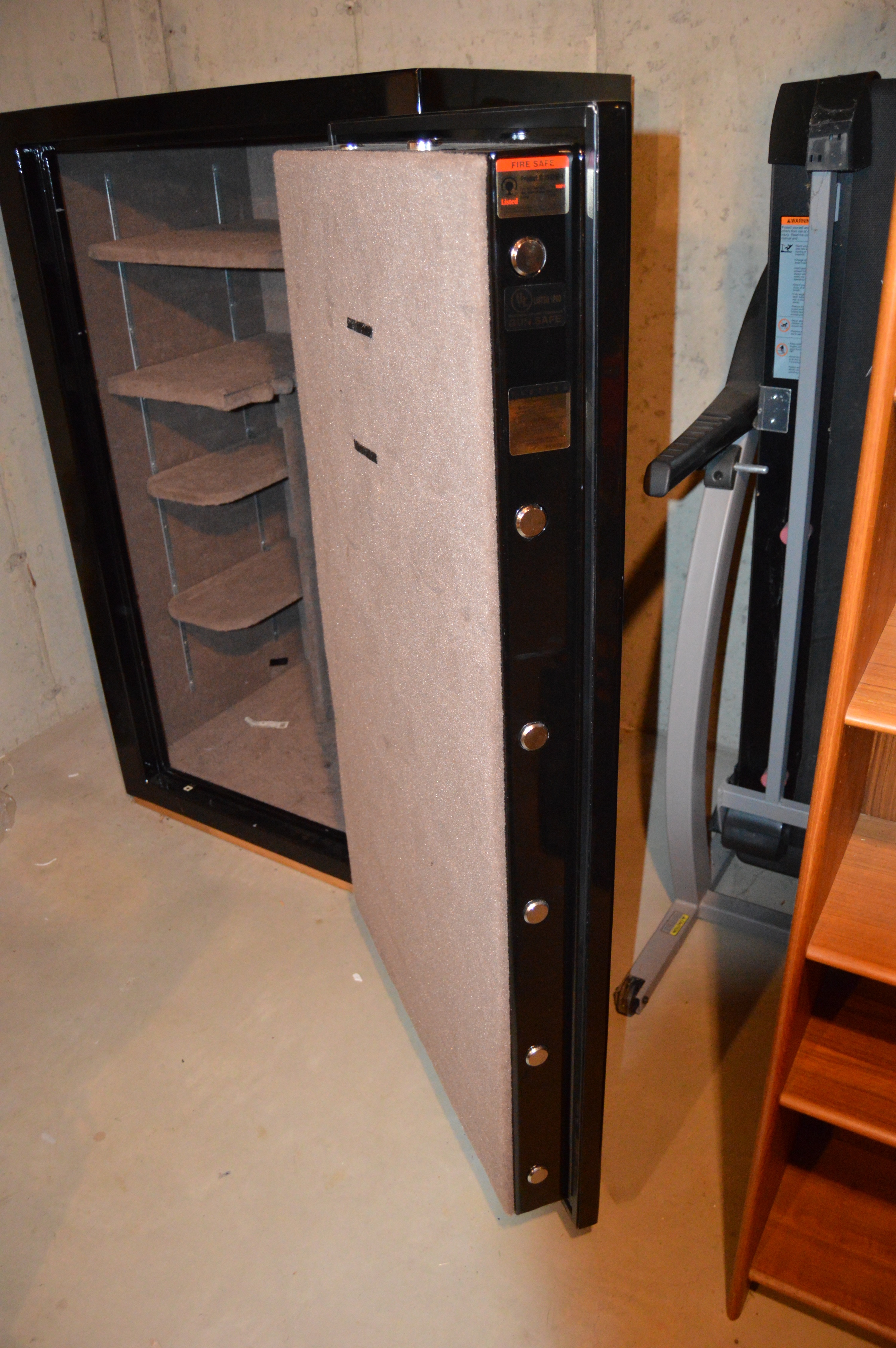Fireproof Gun and Rifle Safe by Browning