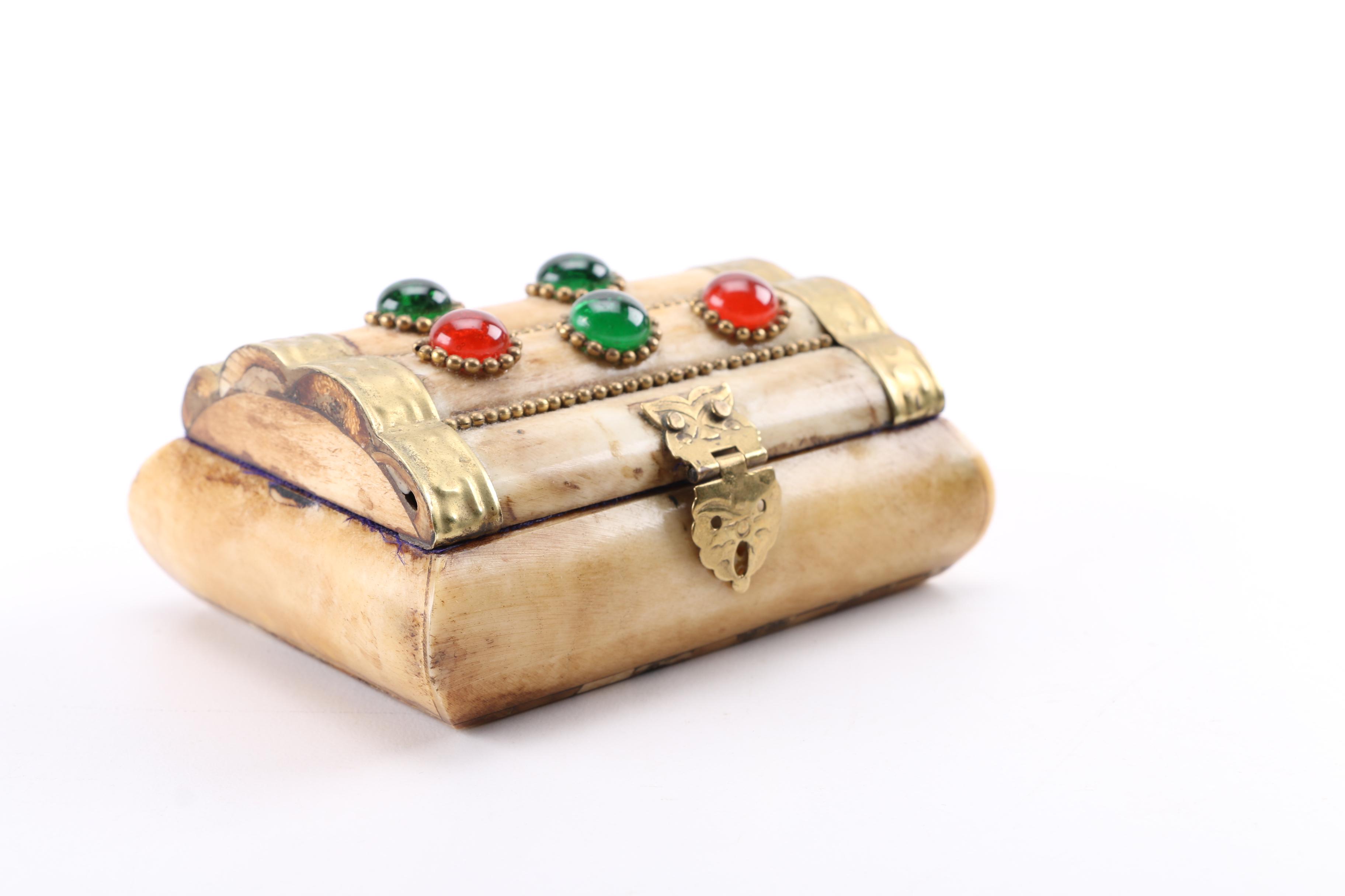 Set of Decor and Vanity Boxes