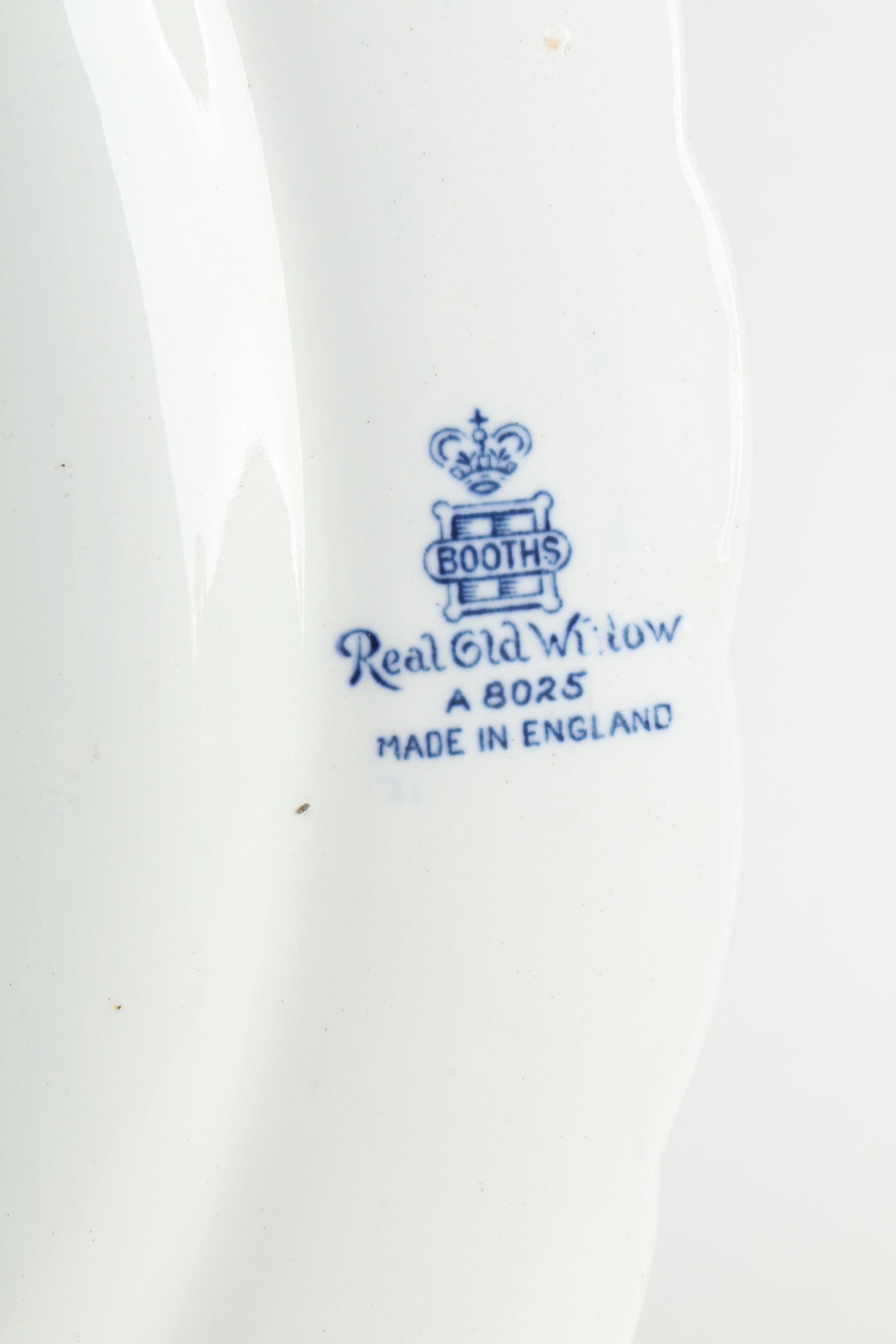 Booth's "Real Old Willow" Serveware