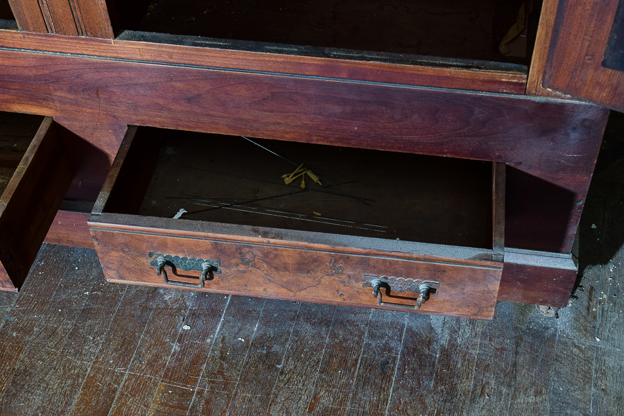 Antique Victorian Eastlake Style Wardrobe