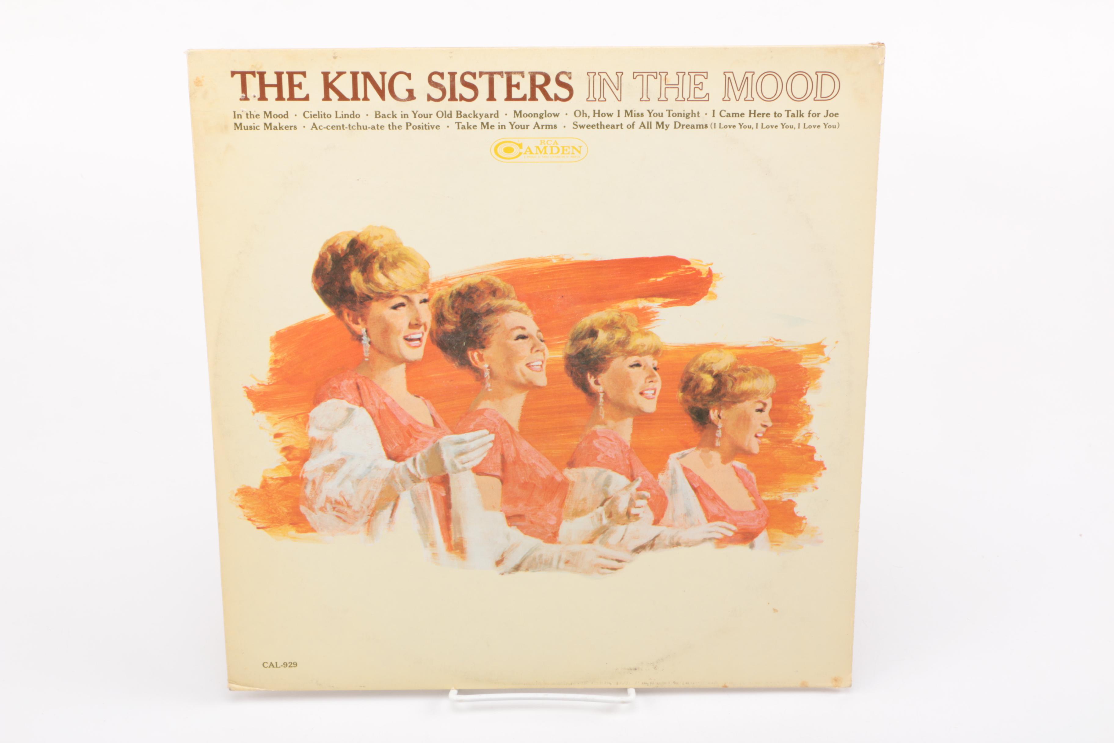 Vintage Lounge and Crooner Records Including Dean Martin, Tom Jones