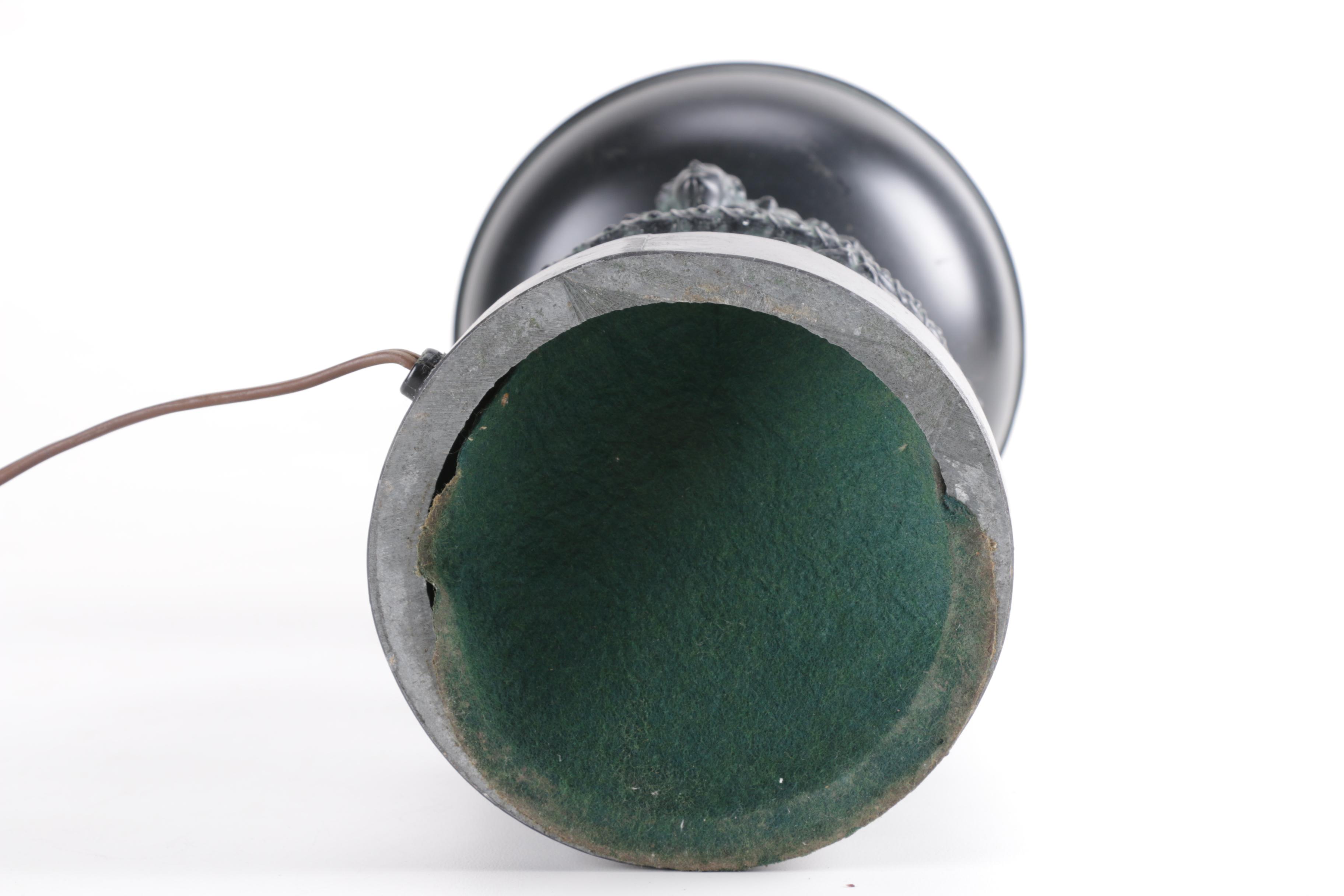 Metal Lamp with Foliate Design