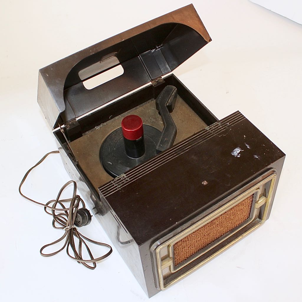 RCA Victor Vintage 45 rpm Record Player