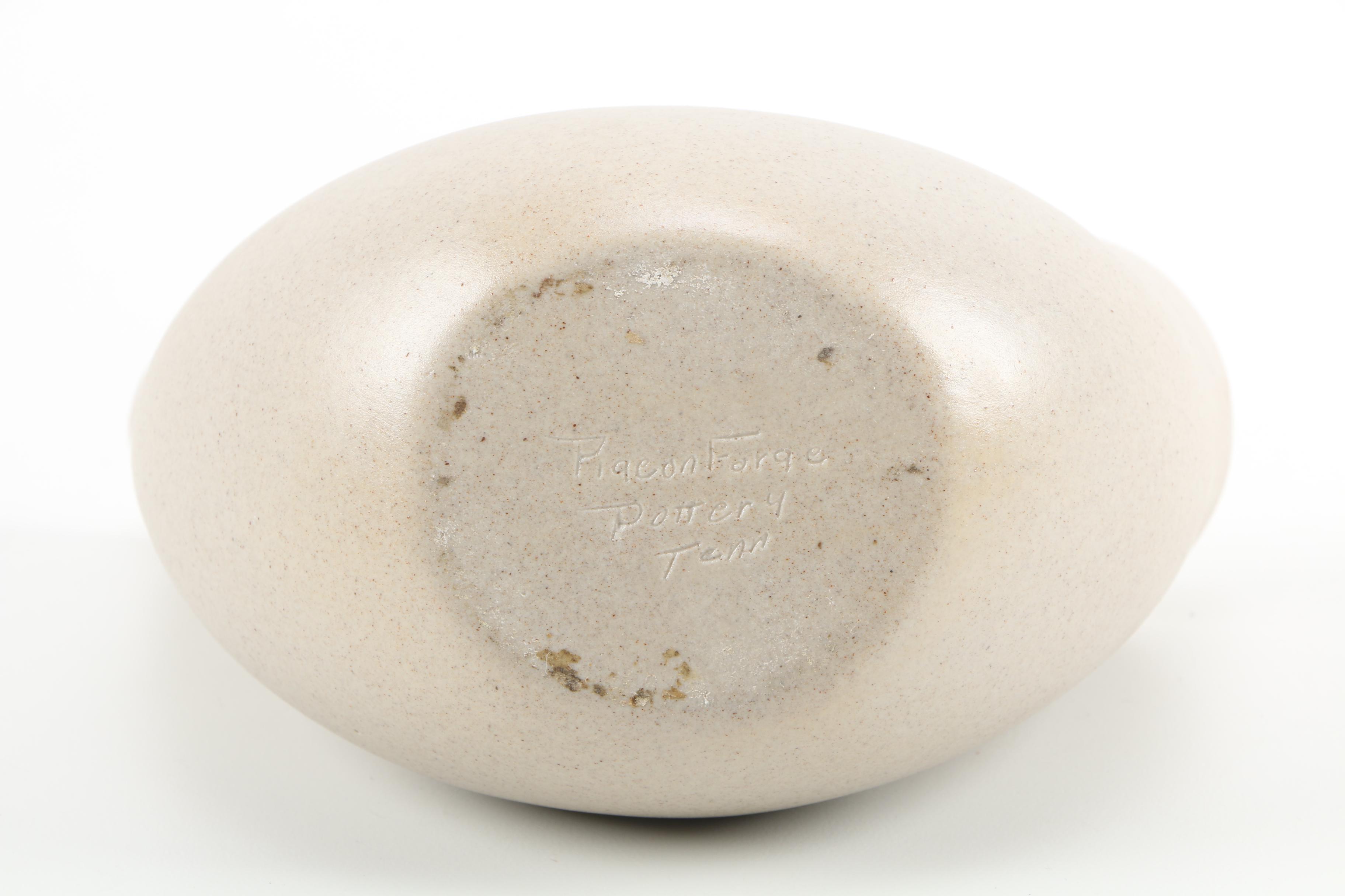 Pottery Vessels Featuring Pigeon Ford Pottery