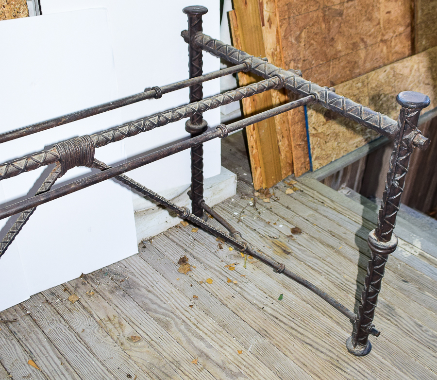 Decorative Steel Table Stand