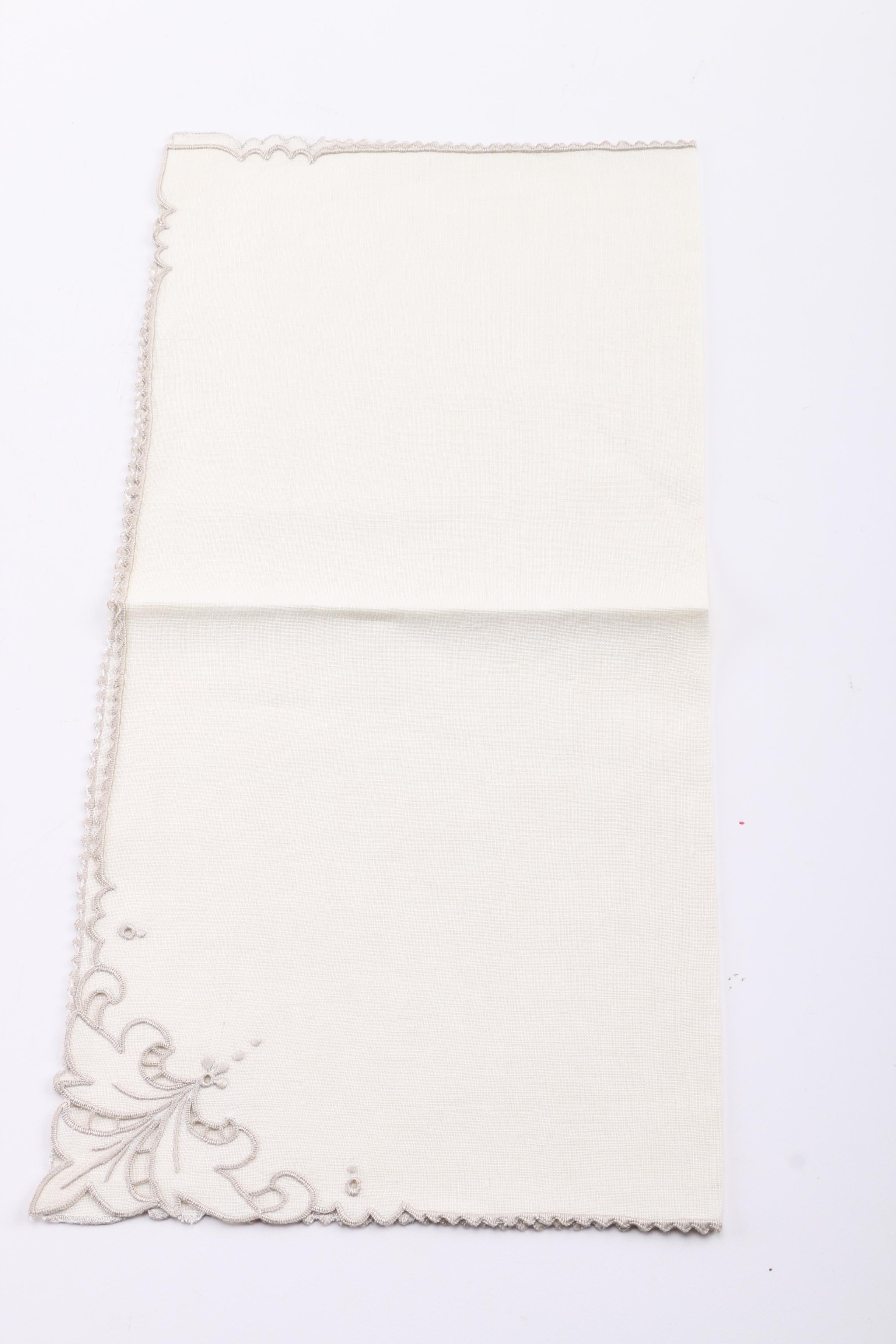 Vintage Linen Placemats and Napkins