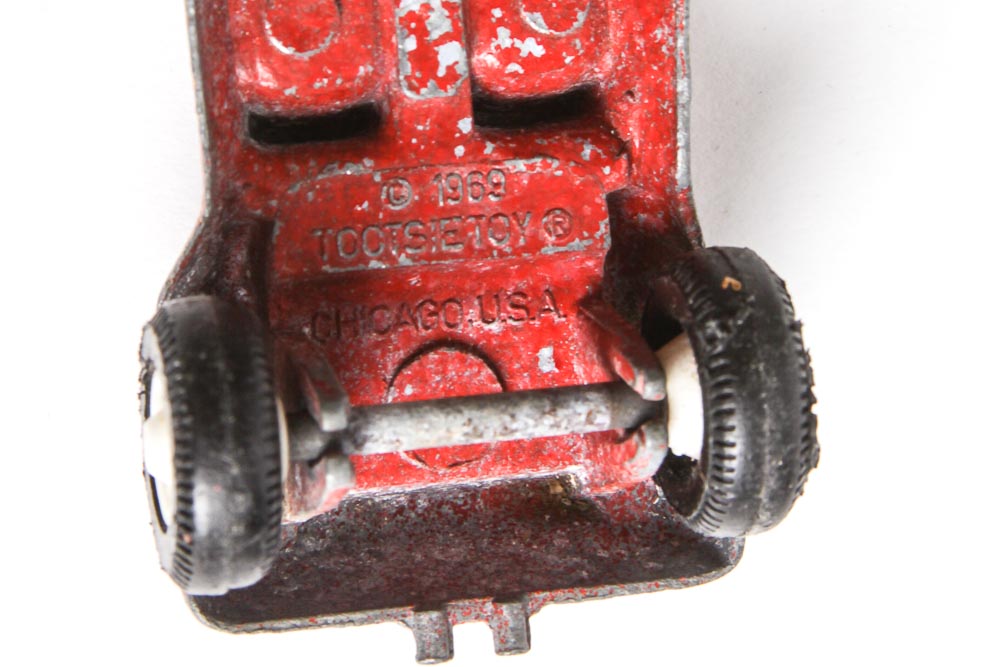 Vintage Die-Cast Toy Cars and Trailer