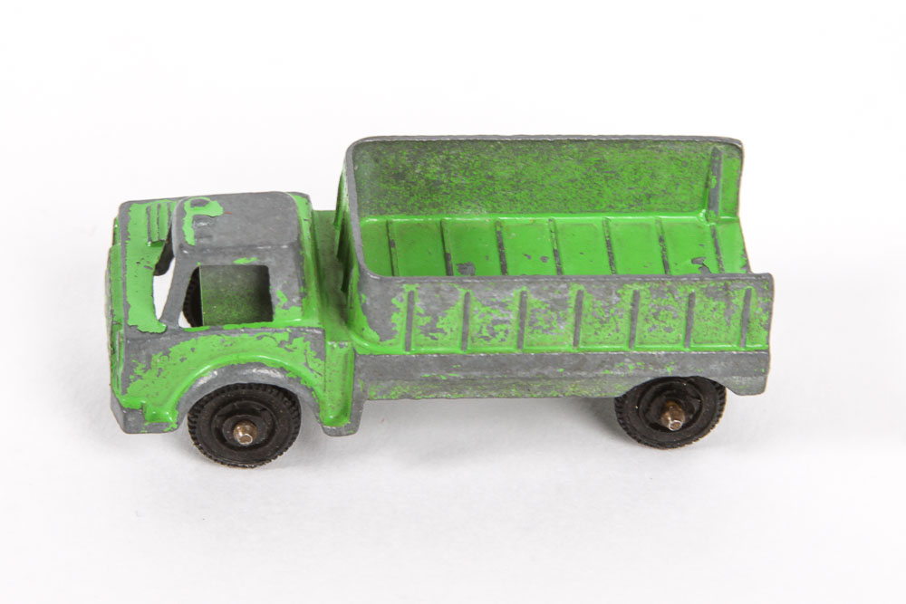 Vintage Die-Cast Toy Cars and Trailer