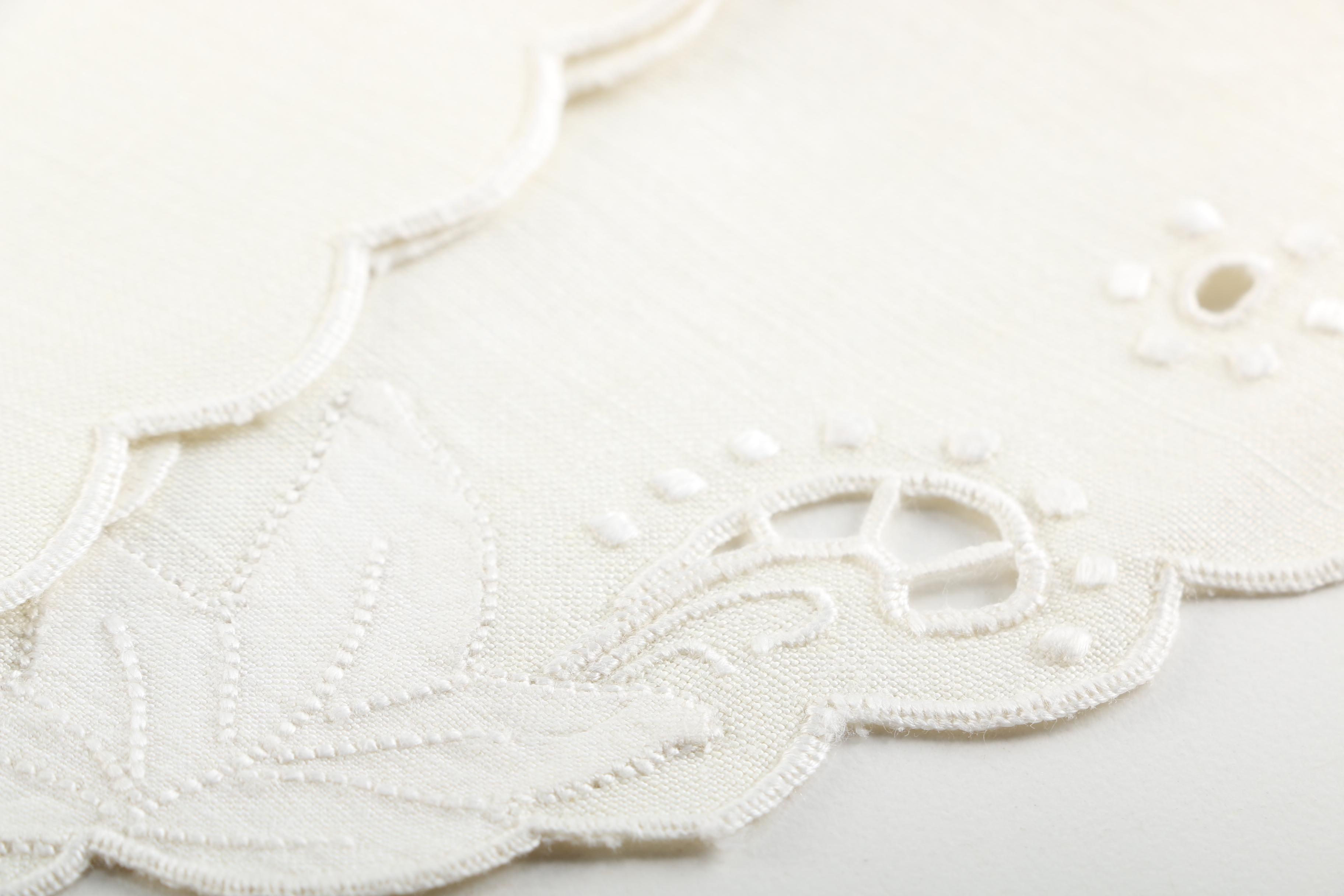 Vintage Placemats and Napkins