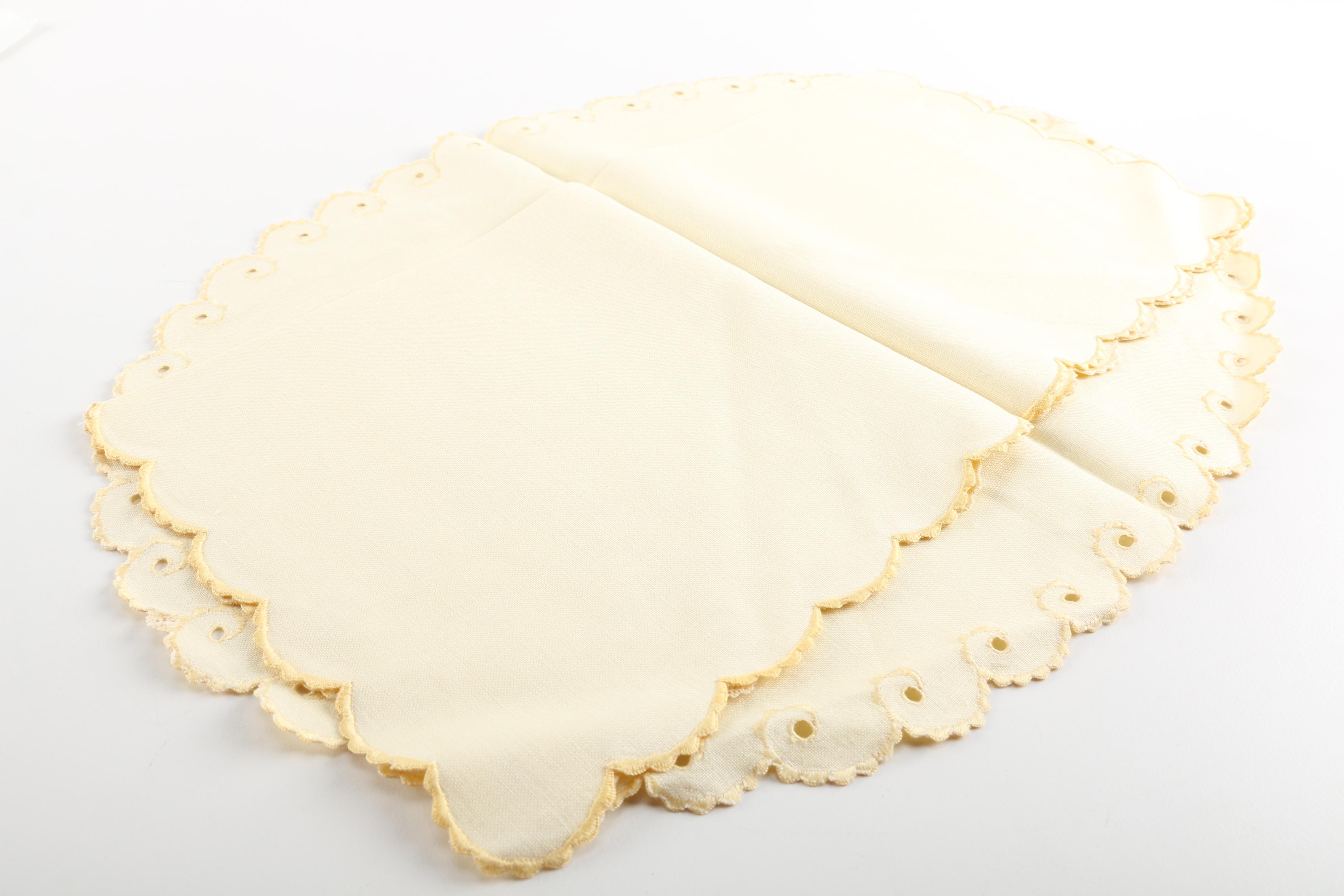 Vintage Placemats and Napkins